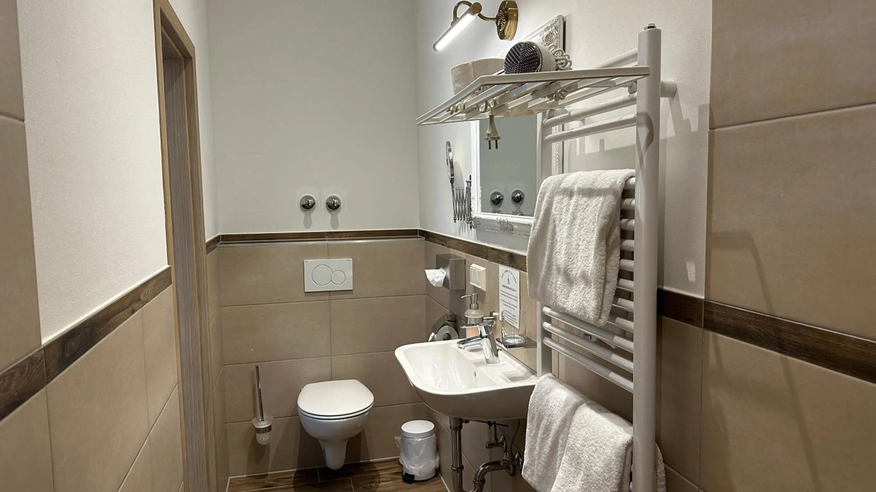 Bathroom in Alpenstadthotels