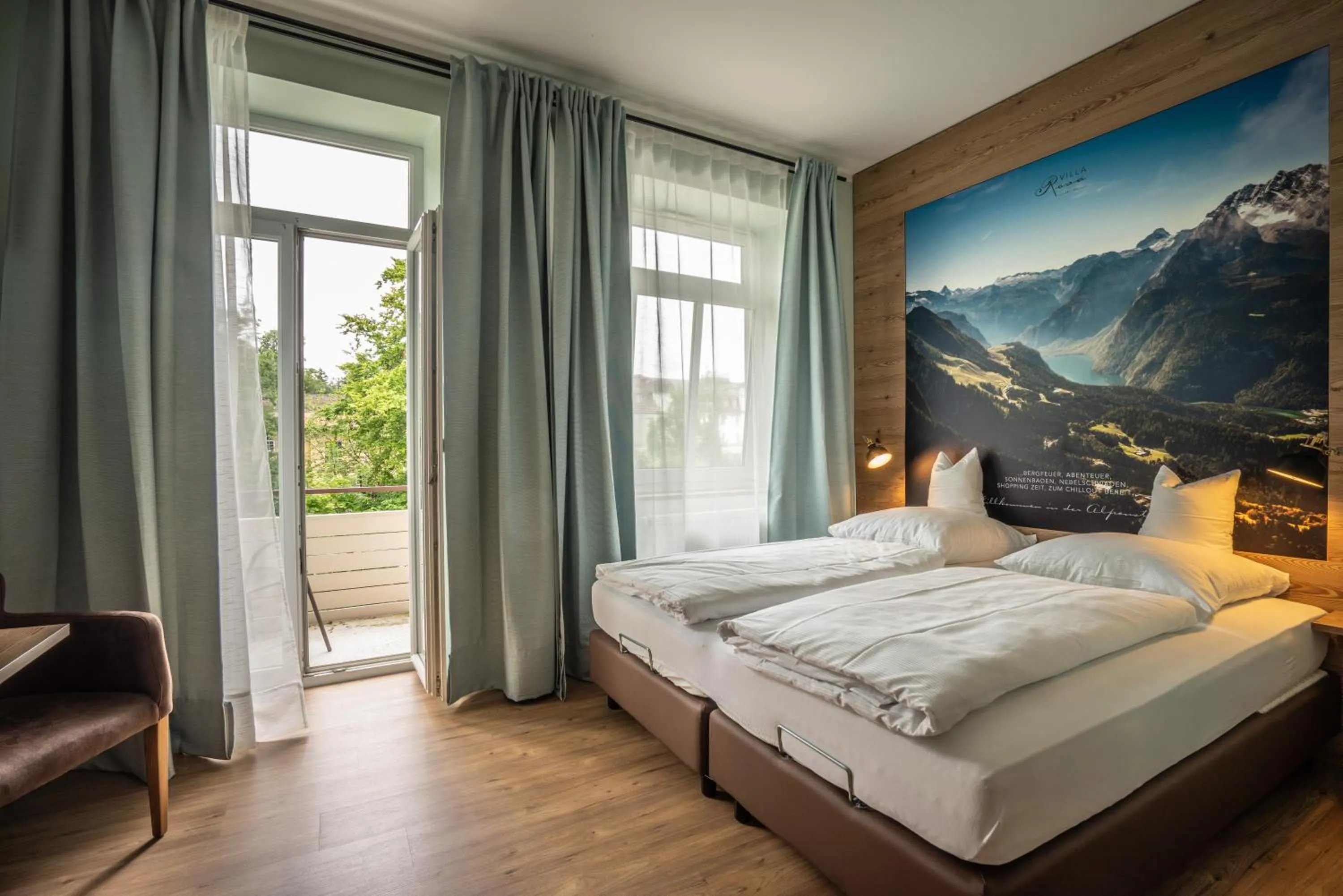 Photo of the whole room, Bed in Alpenstadthotels