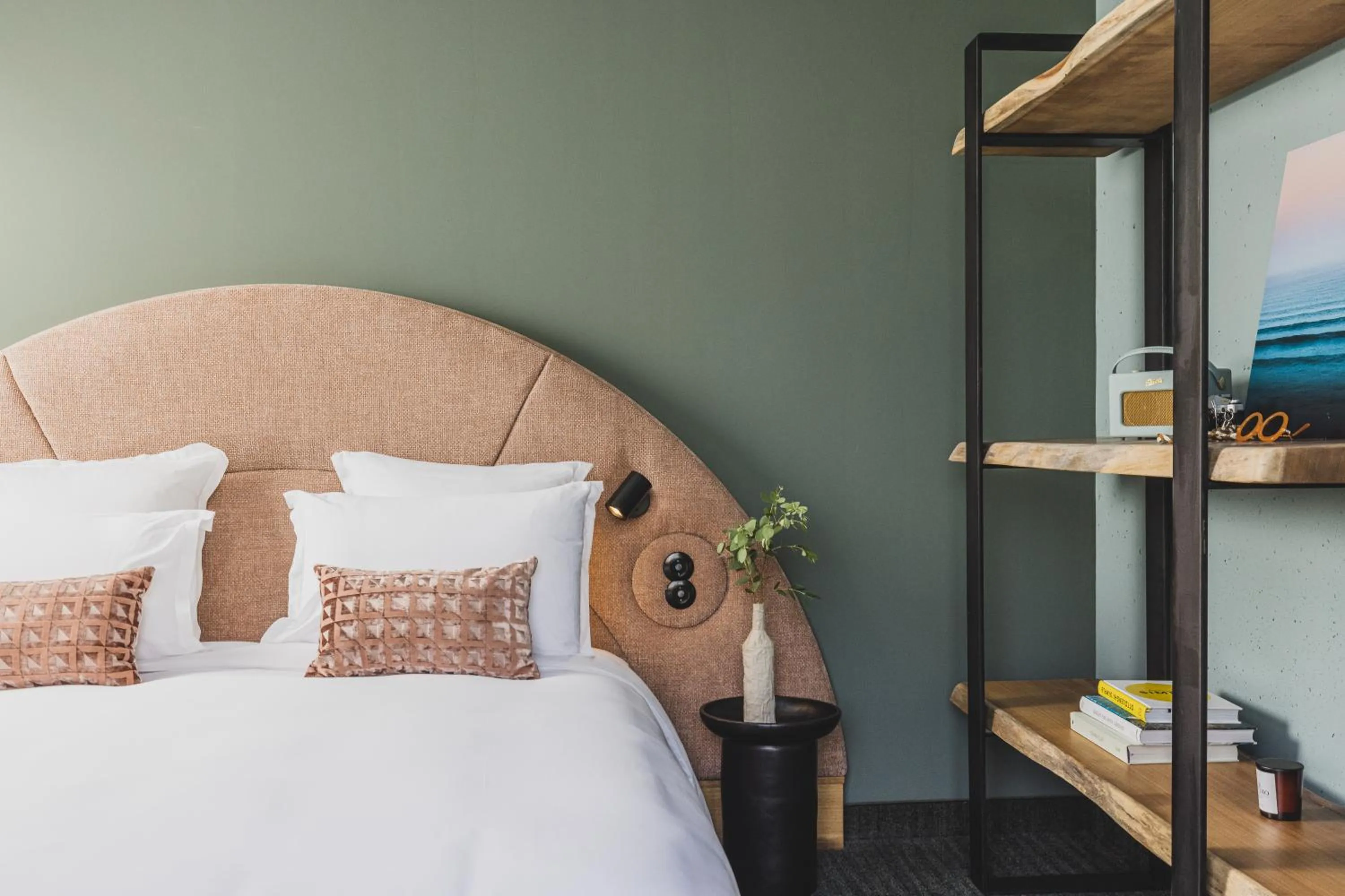 Bedroom, Bed in Le Garage Biarritz Hôtel