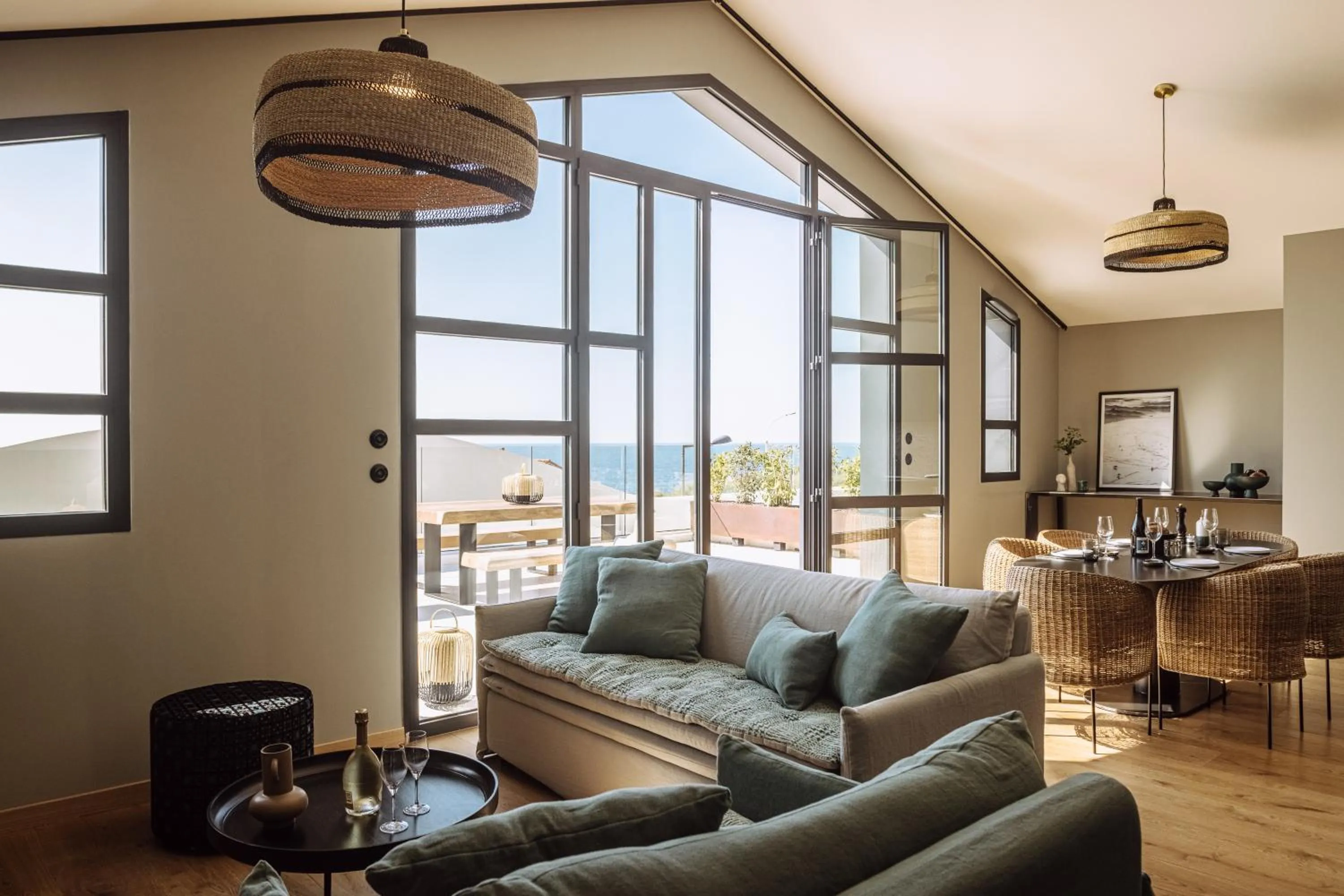 Living room in Le Garage Biarritz Hôtel