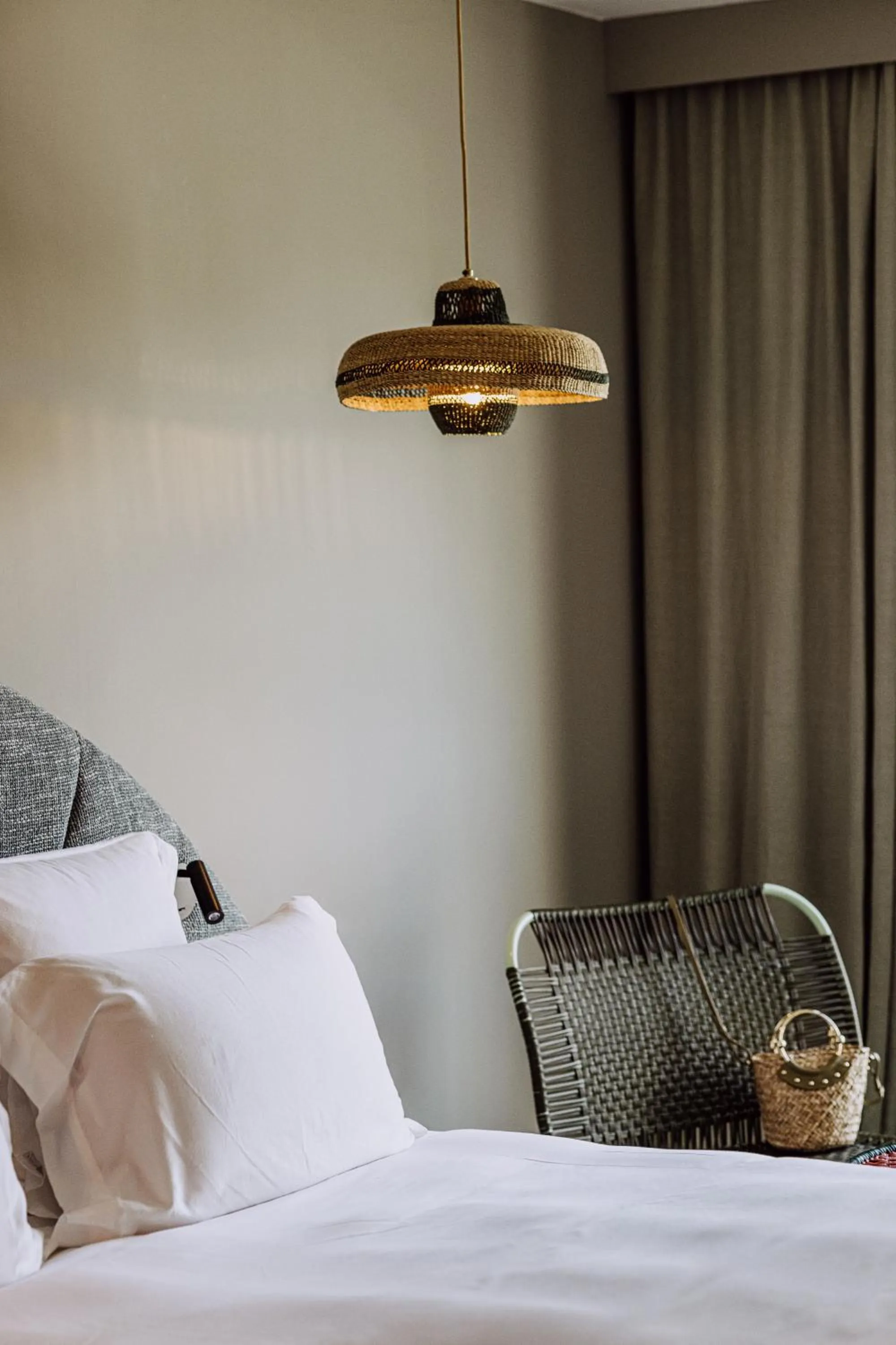 Bedroom, Bed in Le Garage Biarritz Hôtel