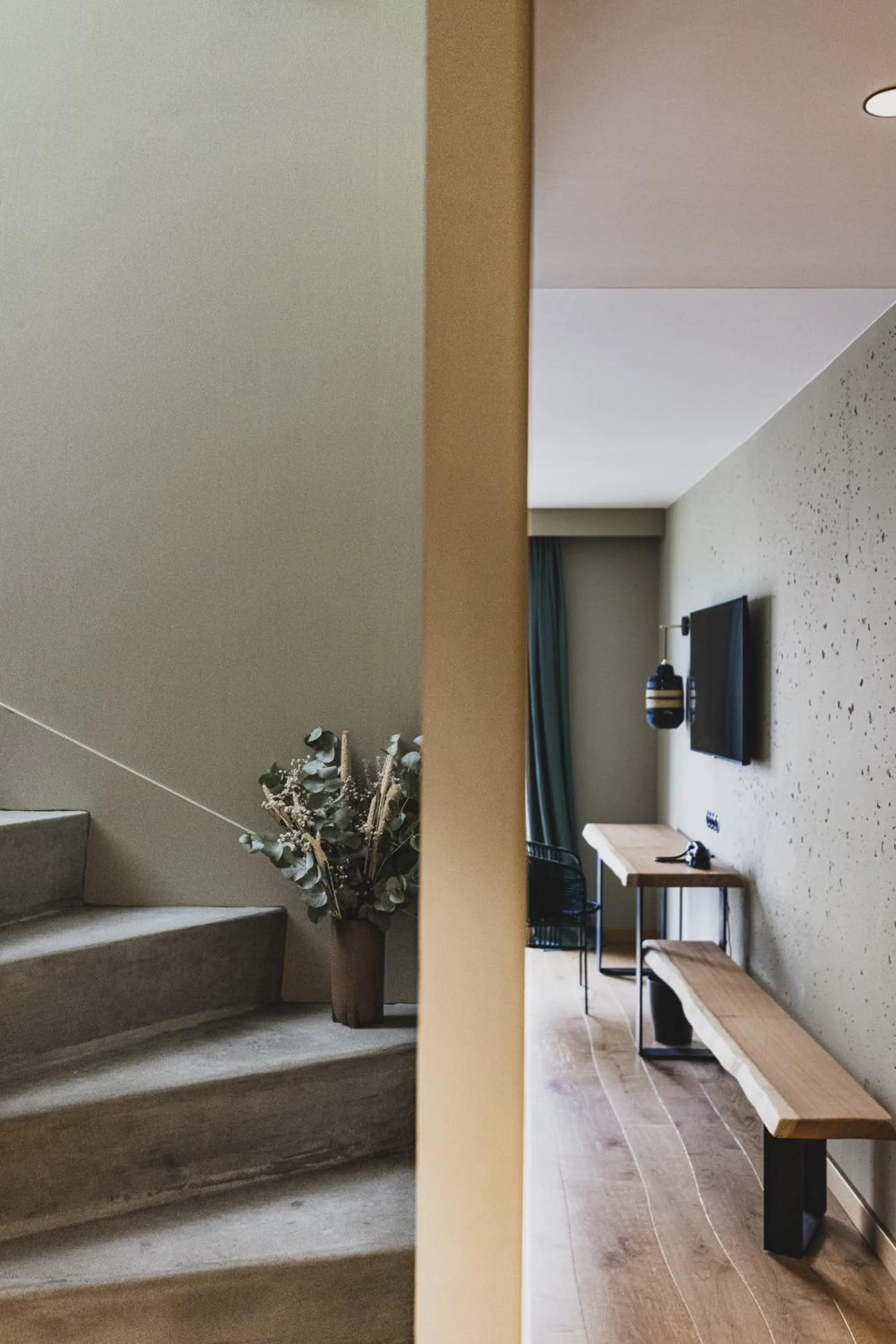 Living room in Le Garage Biarritz Hôtel