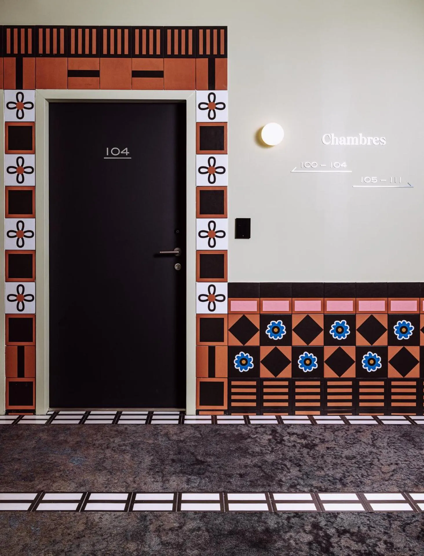 Bedroom in Le Garage Biarritz Hôtel