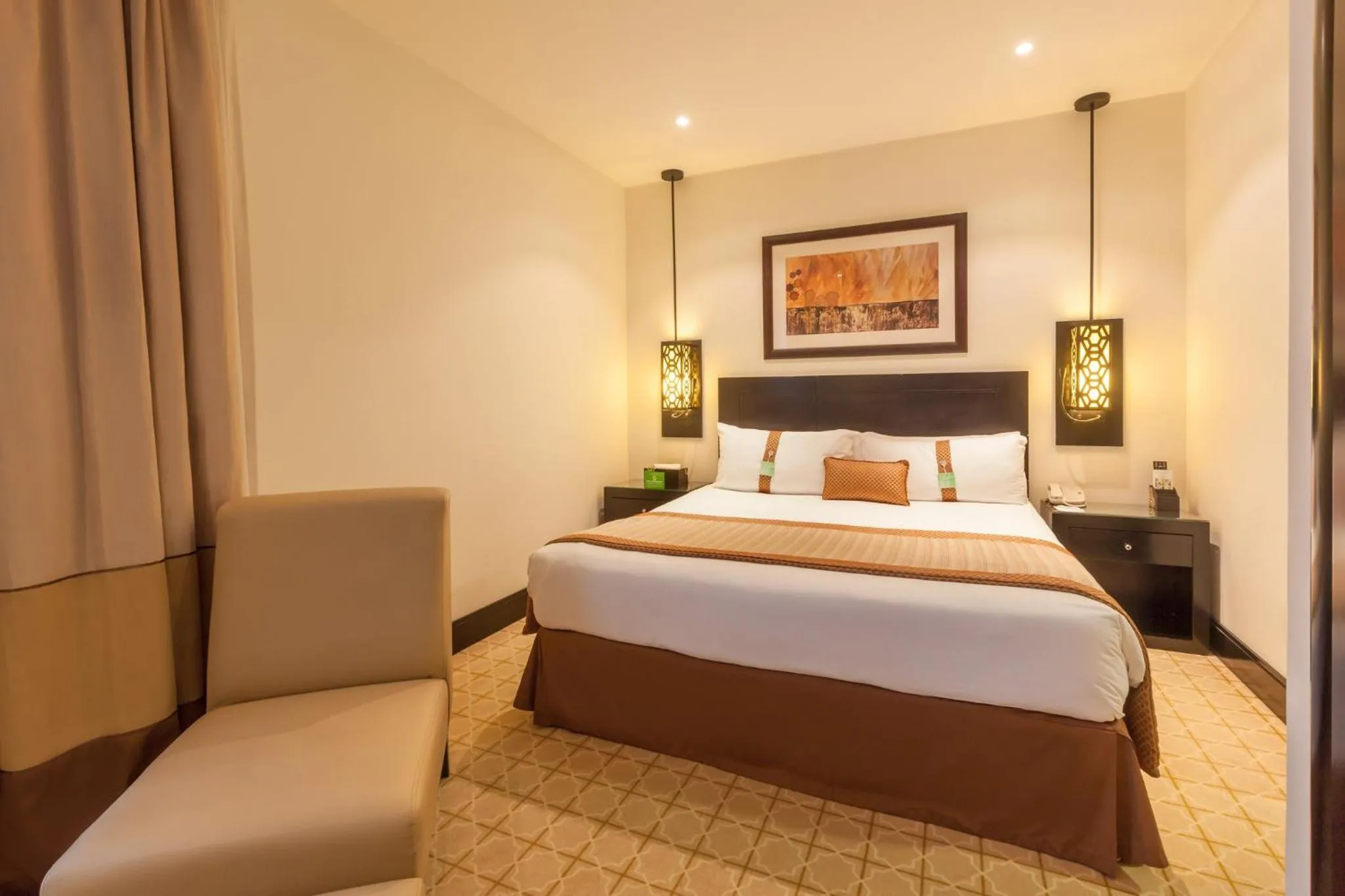 Photo of the whole room in Holiday Inn Dubai Al Barsha by IHG