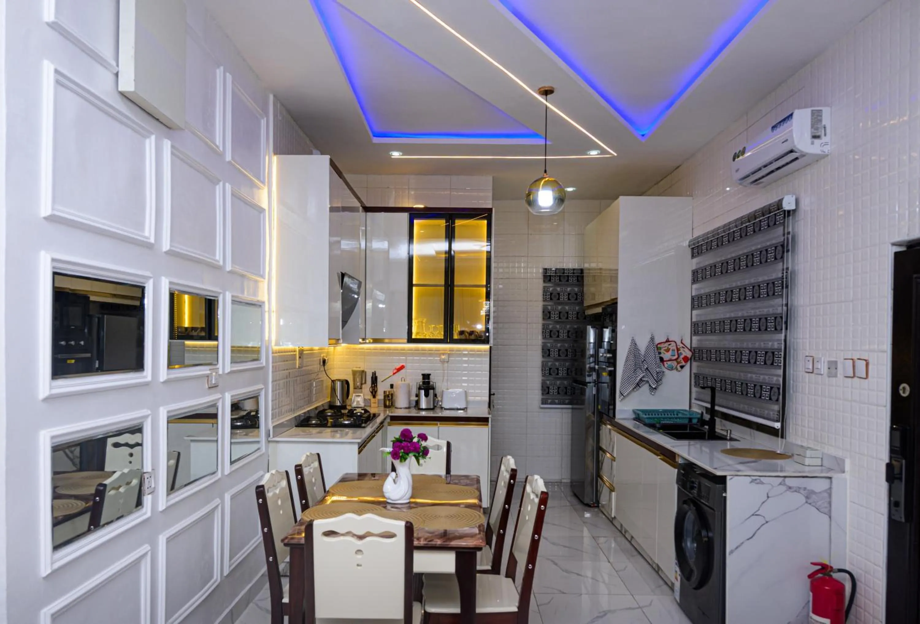 luxury 3bed rooms villa duplex lekki nigeria