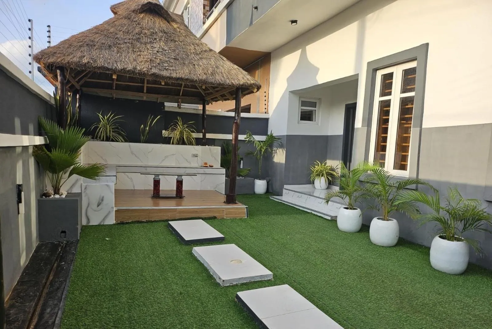 luxury 3bed rooms villa duplex lekki nigeria