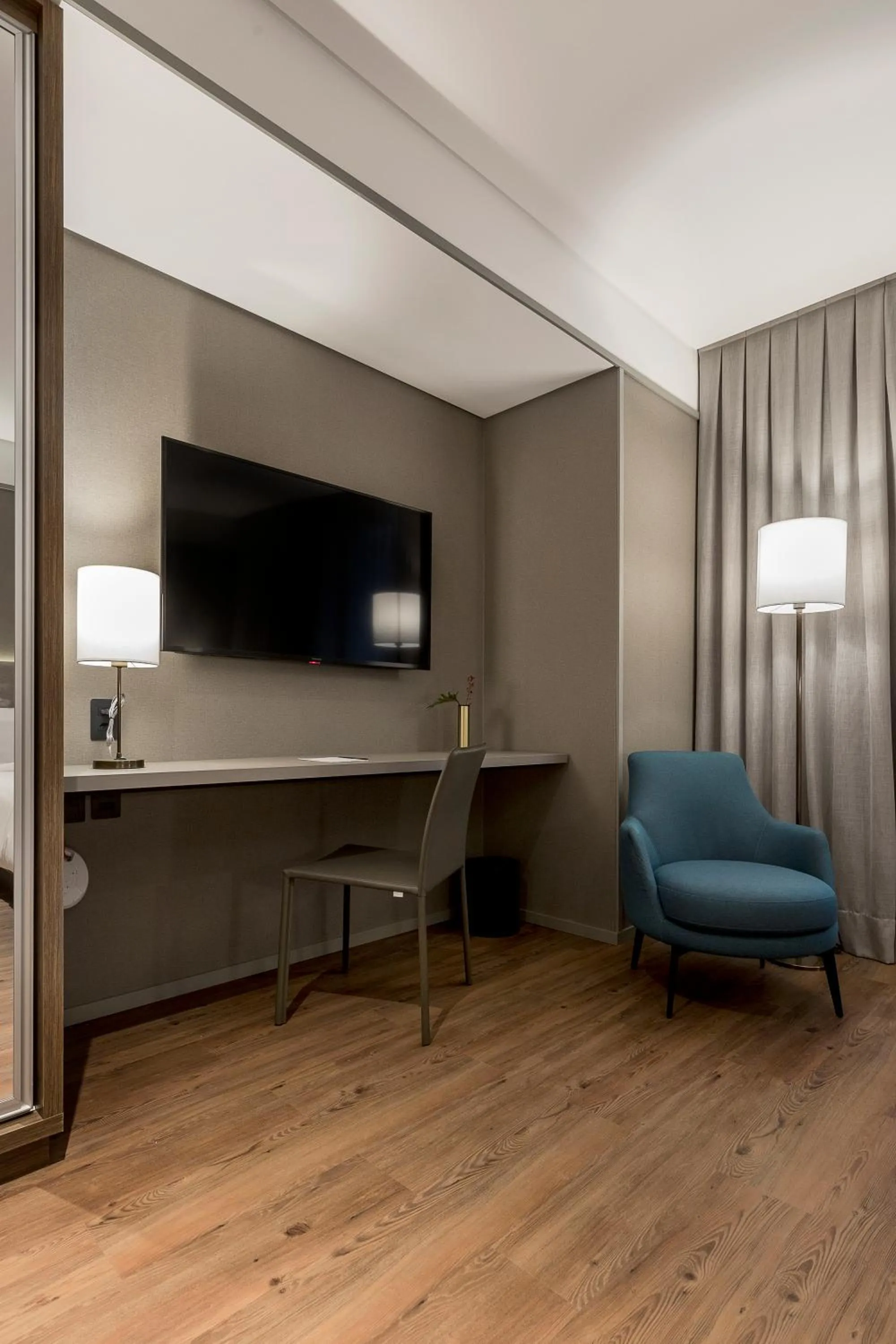 TV and multimedia in K-Platz Hotel