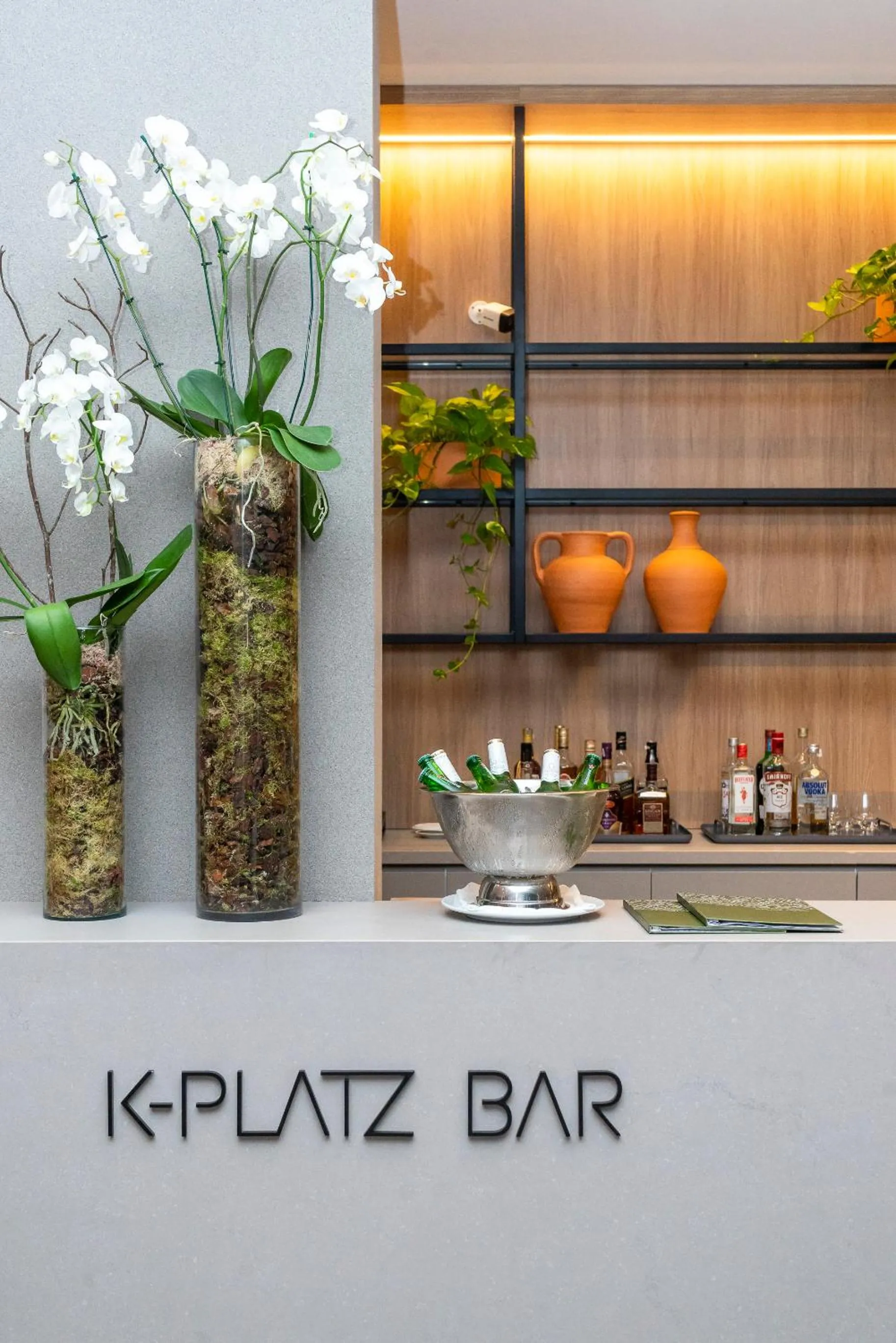 Restaurant/places to eat in K-Platz Hotel