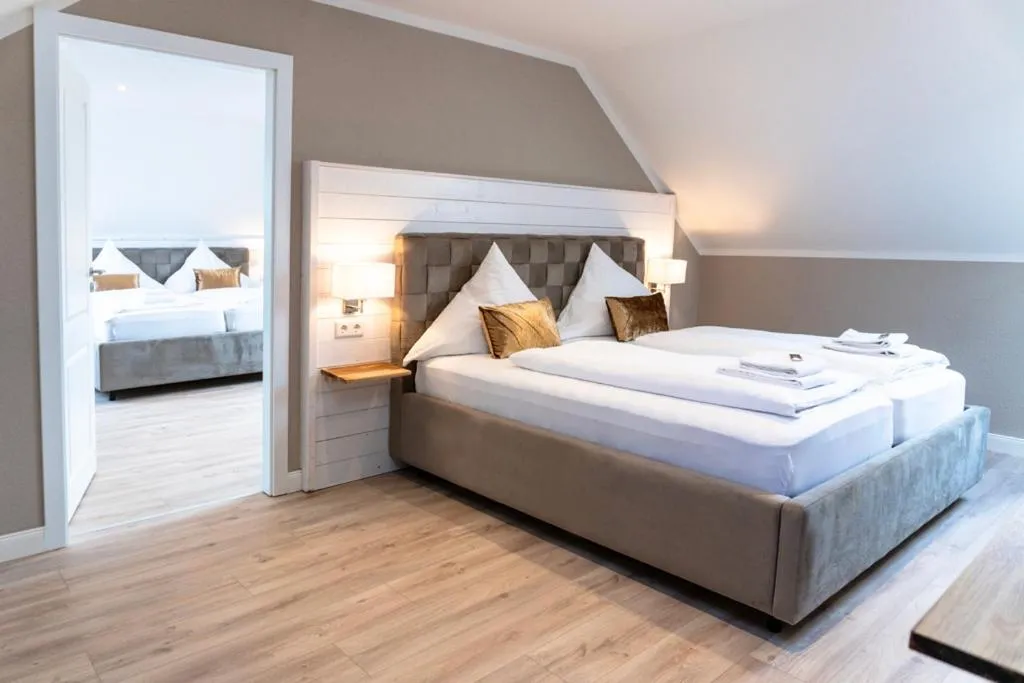 Bedroom, Bed in Zum Landsberger Hof