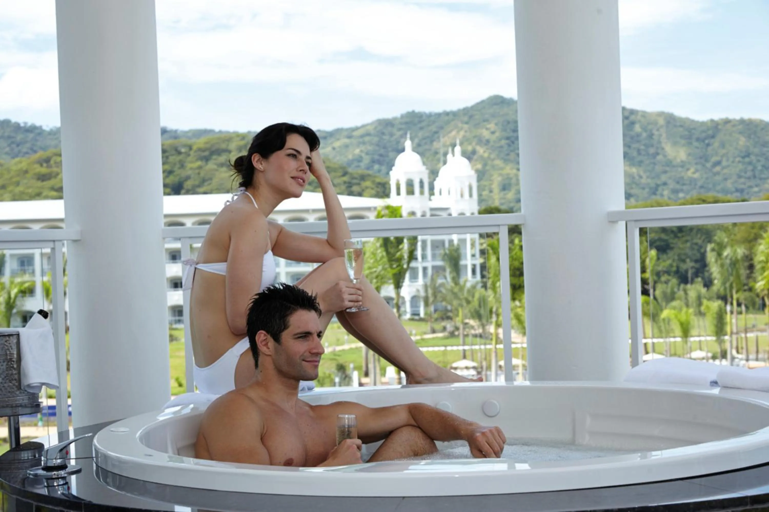 Bath in Riu Palace Costa Rica - All Inclusive