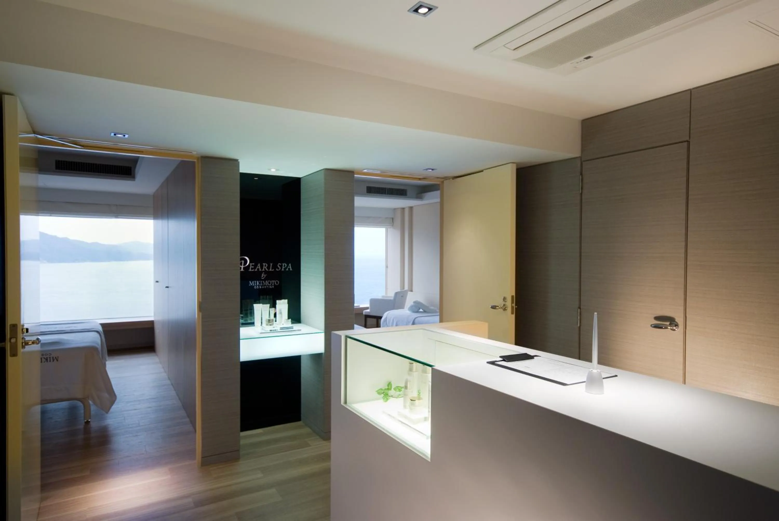 Spa and wellness centre/facilities in Toba International Hotel