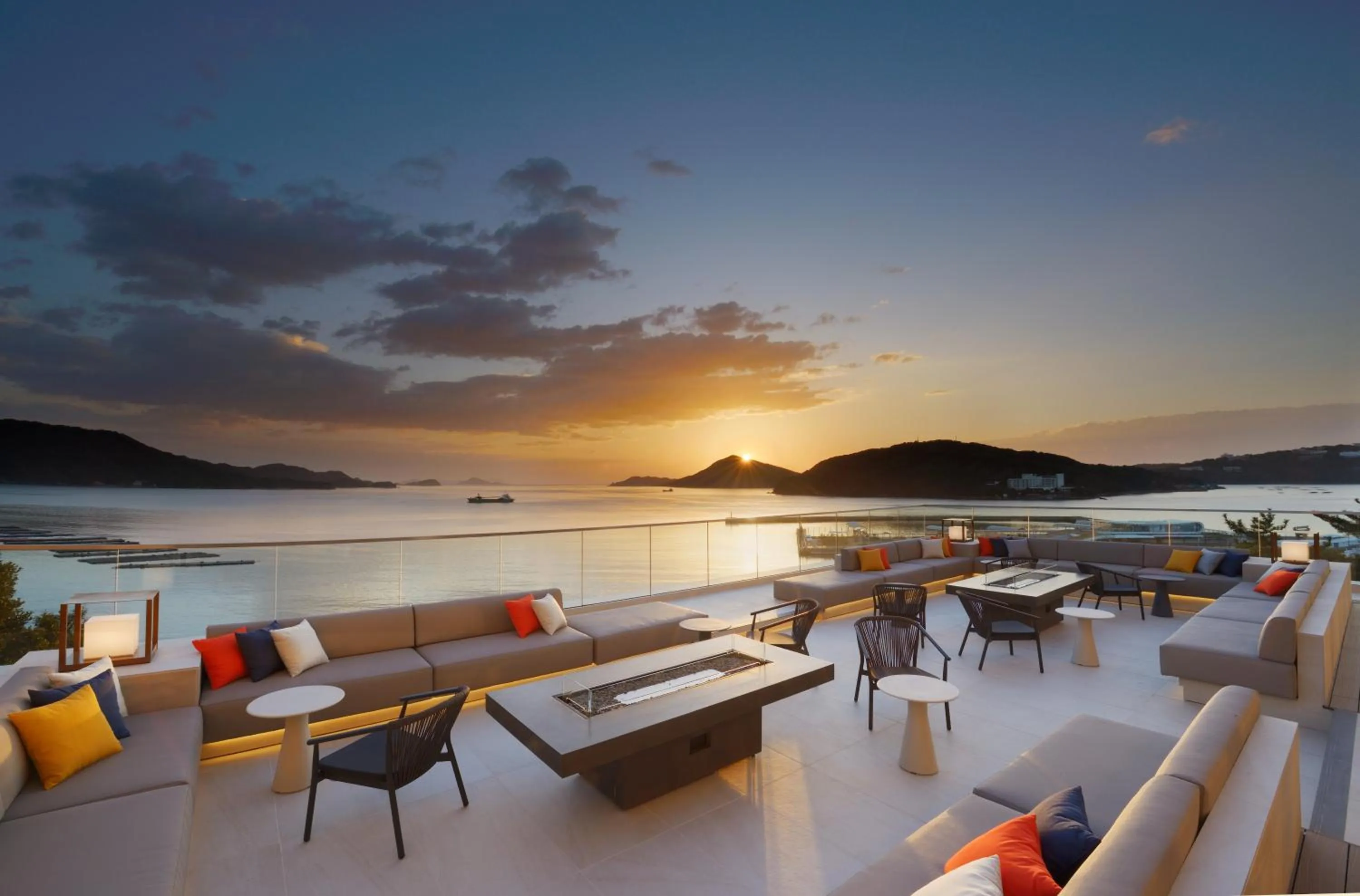 Balcony/Terrace in Toba International Hotel