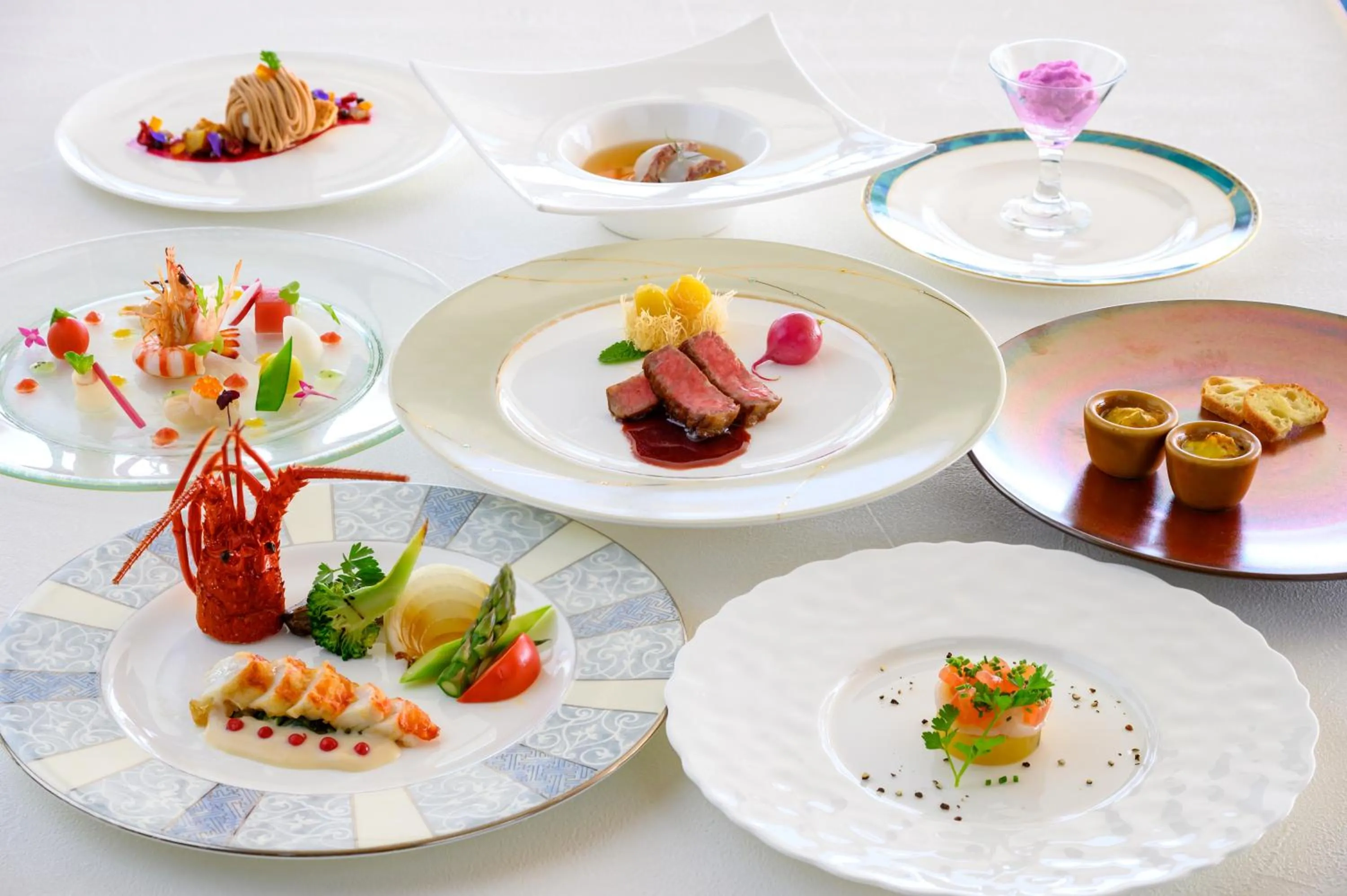 Restaurant/places to eat in Toba International Hotel