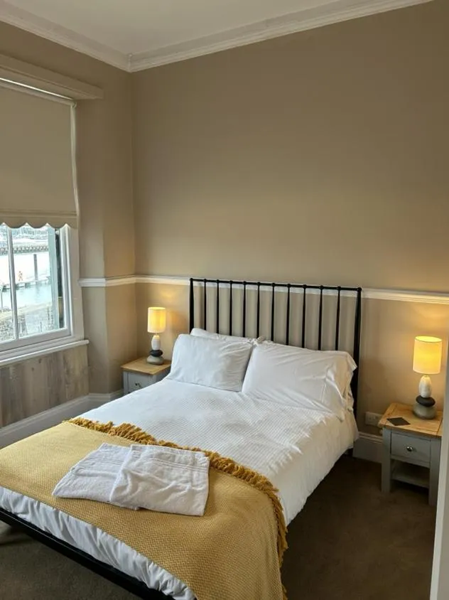 Bed in Admiral MacBride