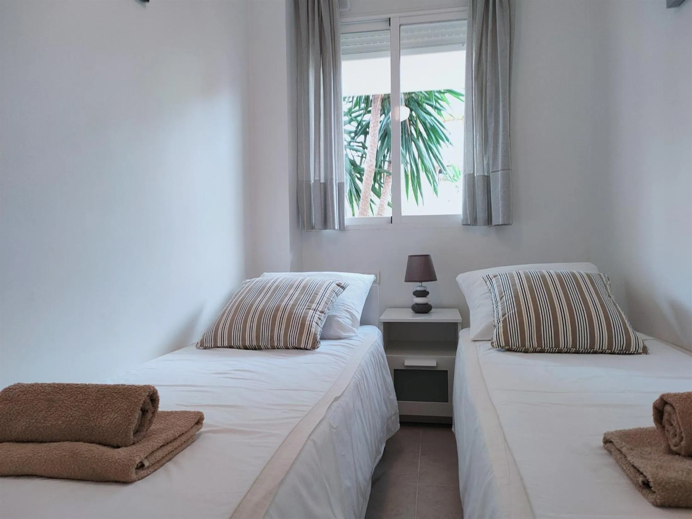 Bedroom, Bed in Ground floor Apartment close to Arenal Javea - 4 pers