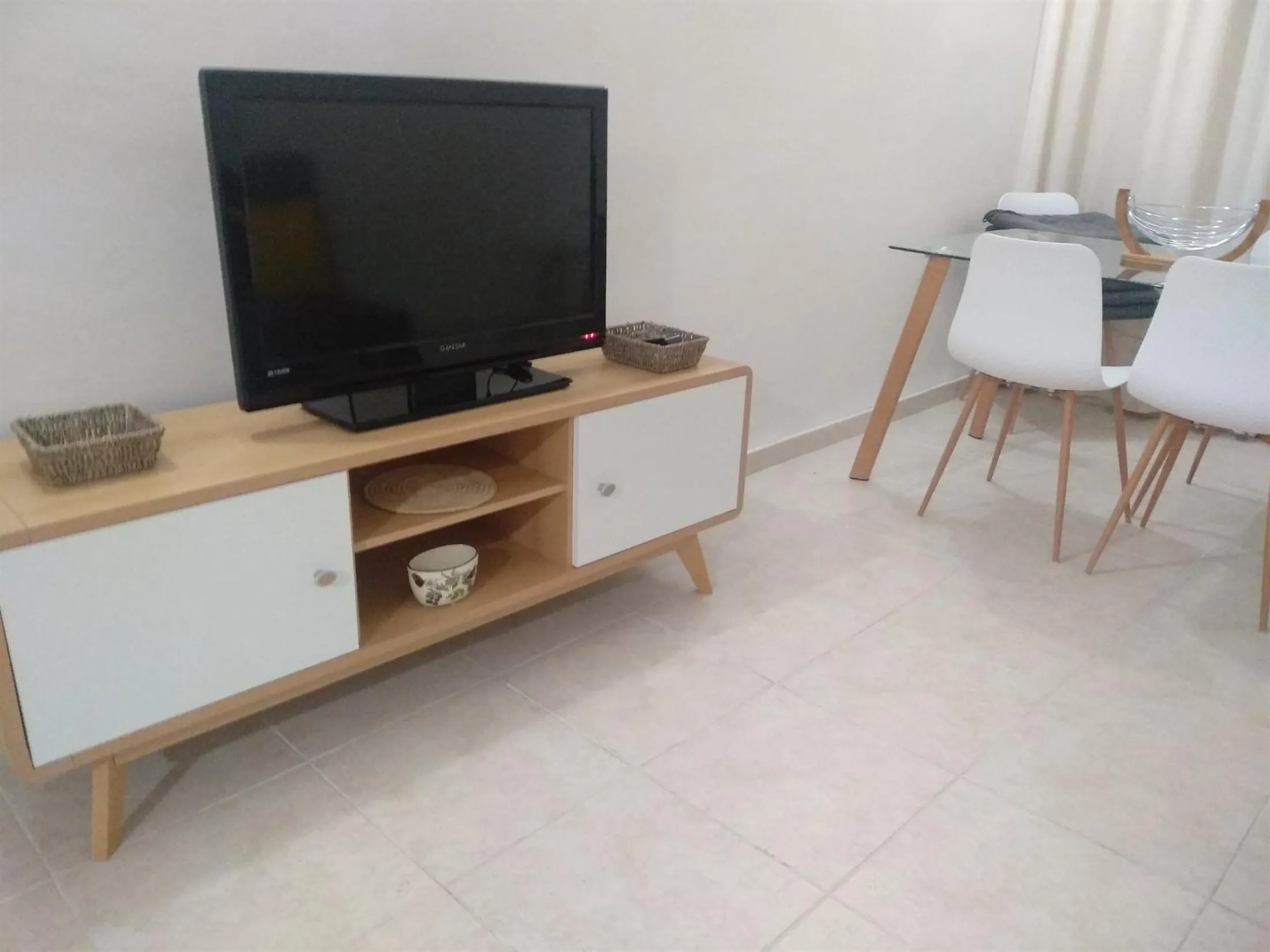 TV and multimedia in Ground floor Apartment close to Arenal Javea - 4 pers