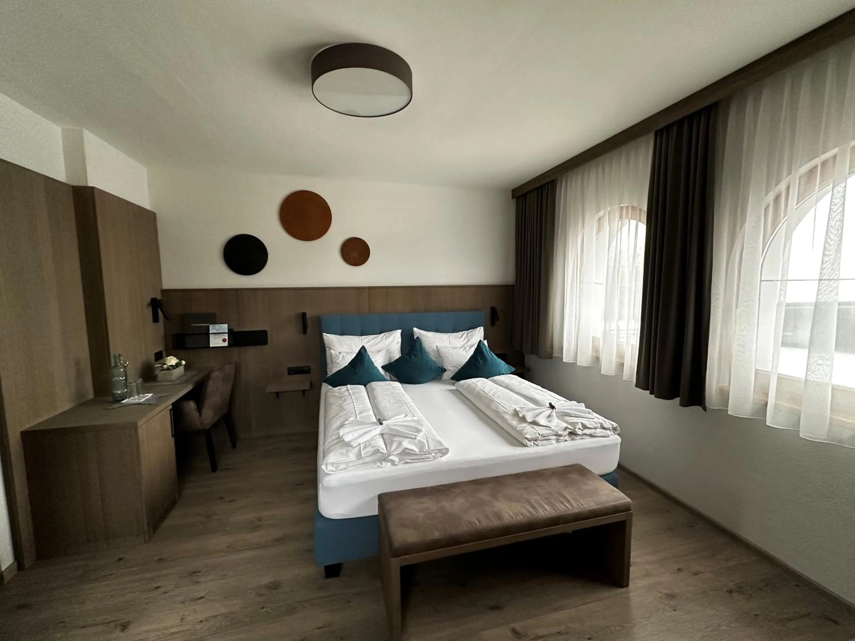 Photo of the whole room, Bed in Der Burgfellnerhof - Adults Only