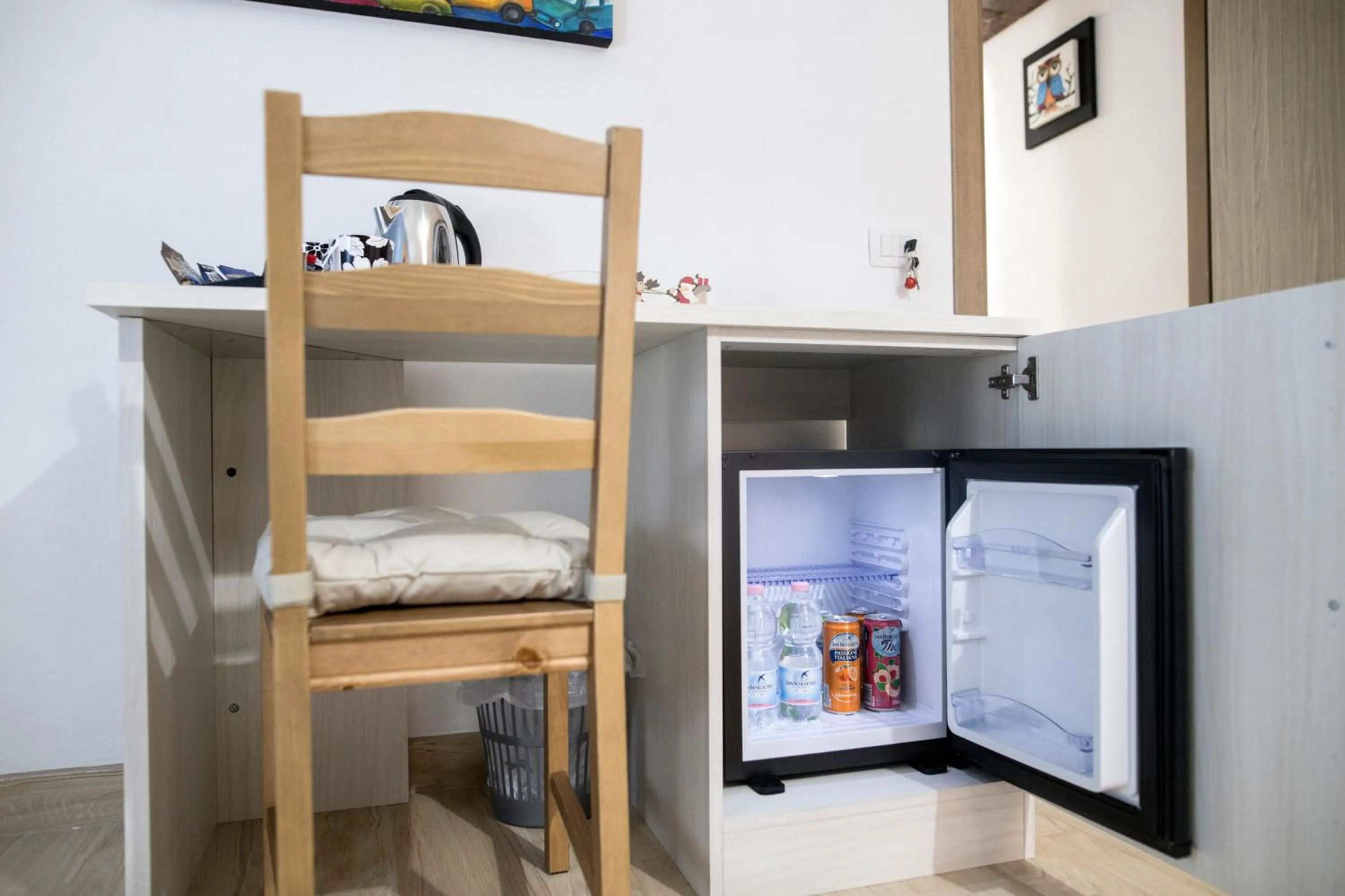 Drinks, Bed in 'A Room de' Scugnizzi