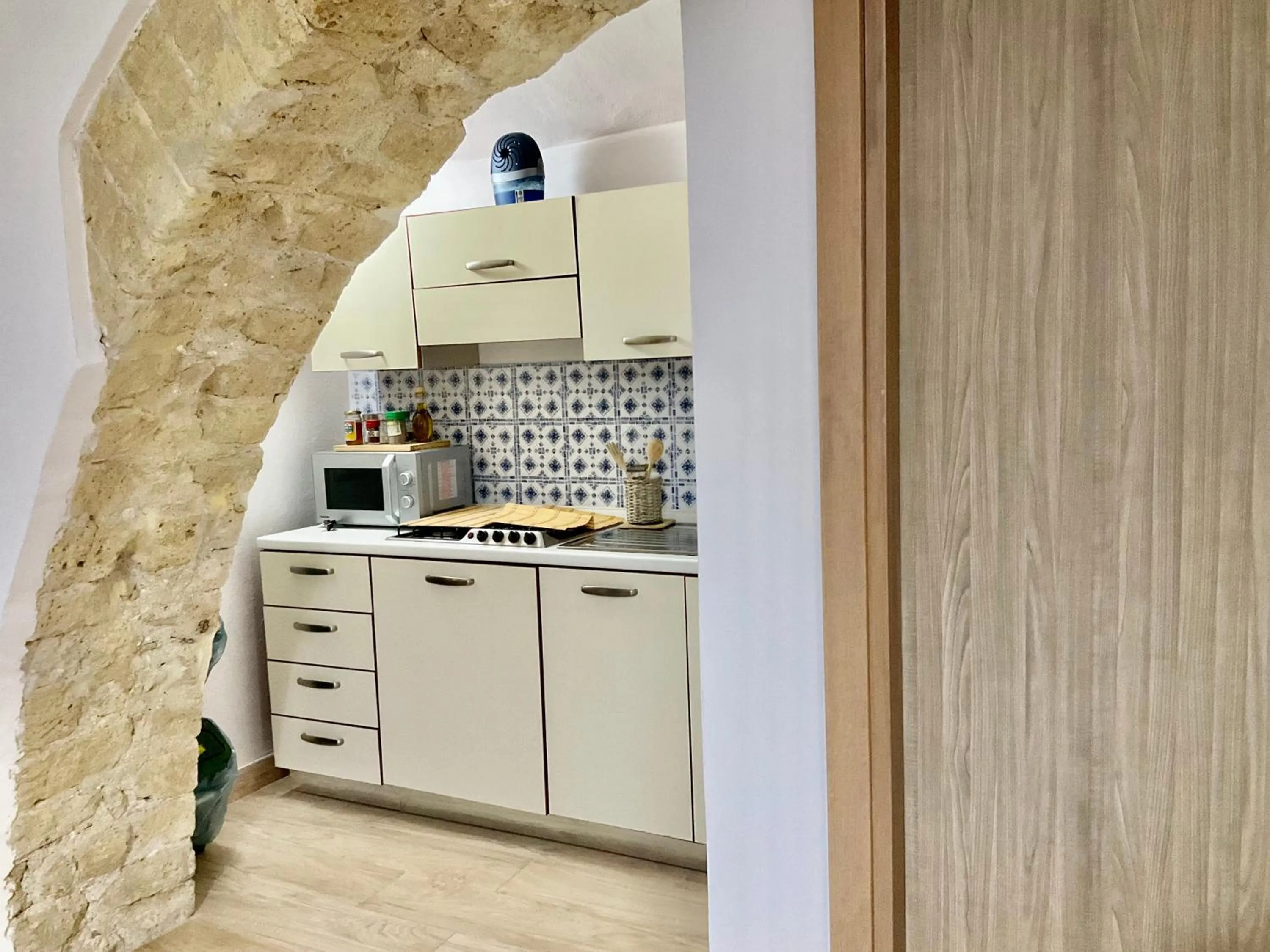kitchen in 'A Room de' Scugnizzi