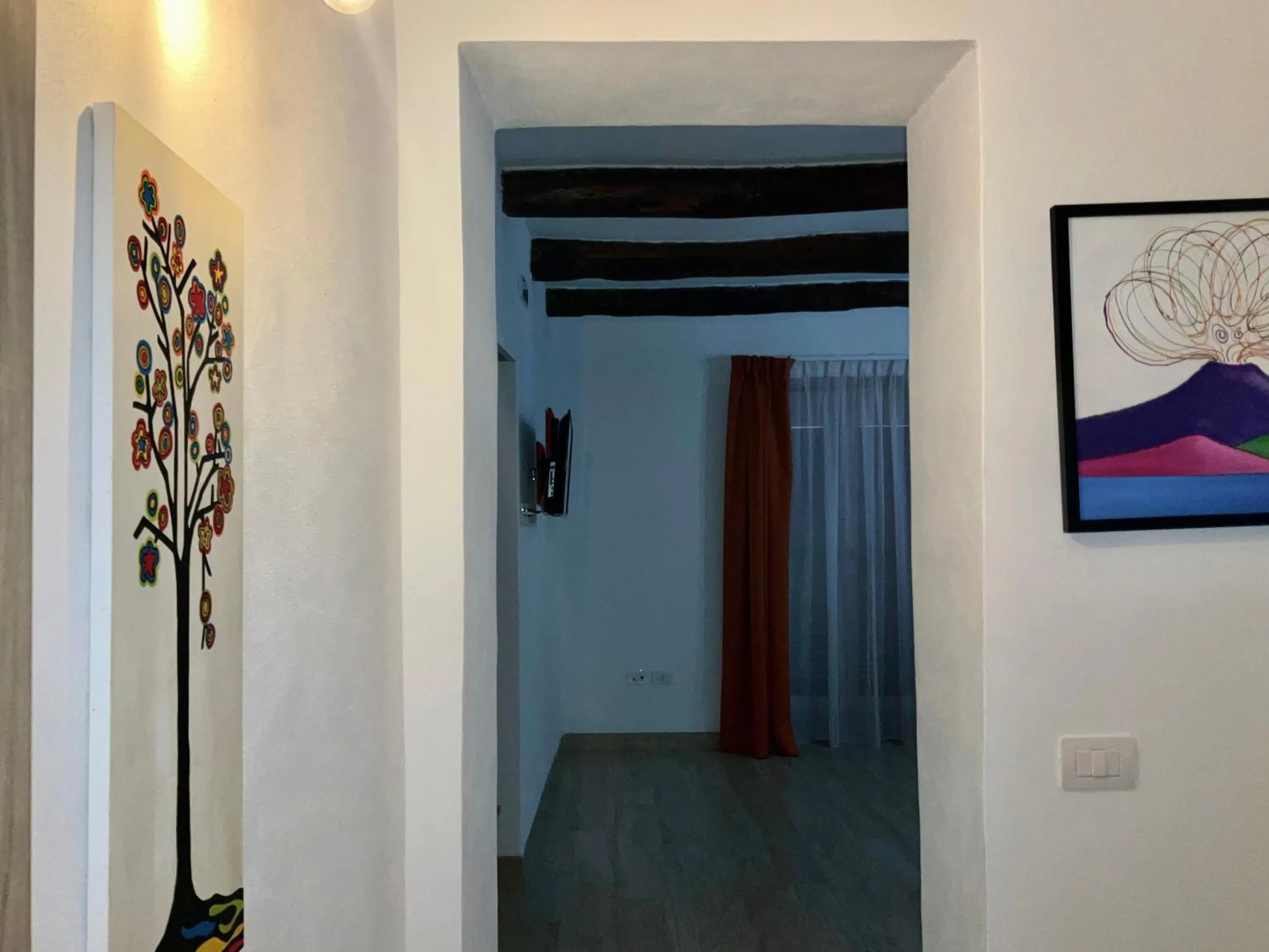 Decorative detail in 'A Room de' Scugnizzi