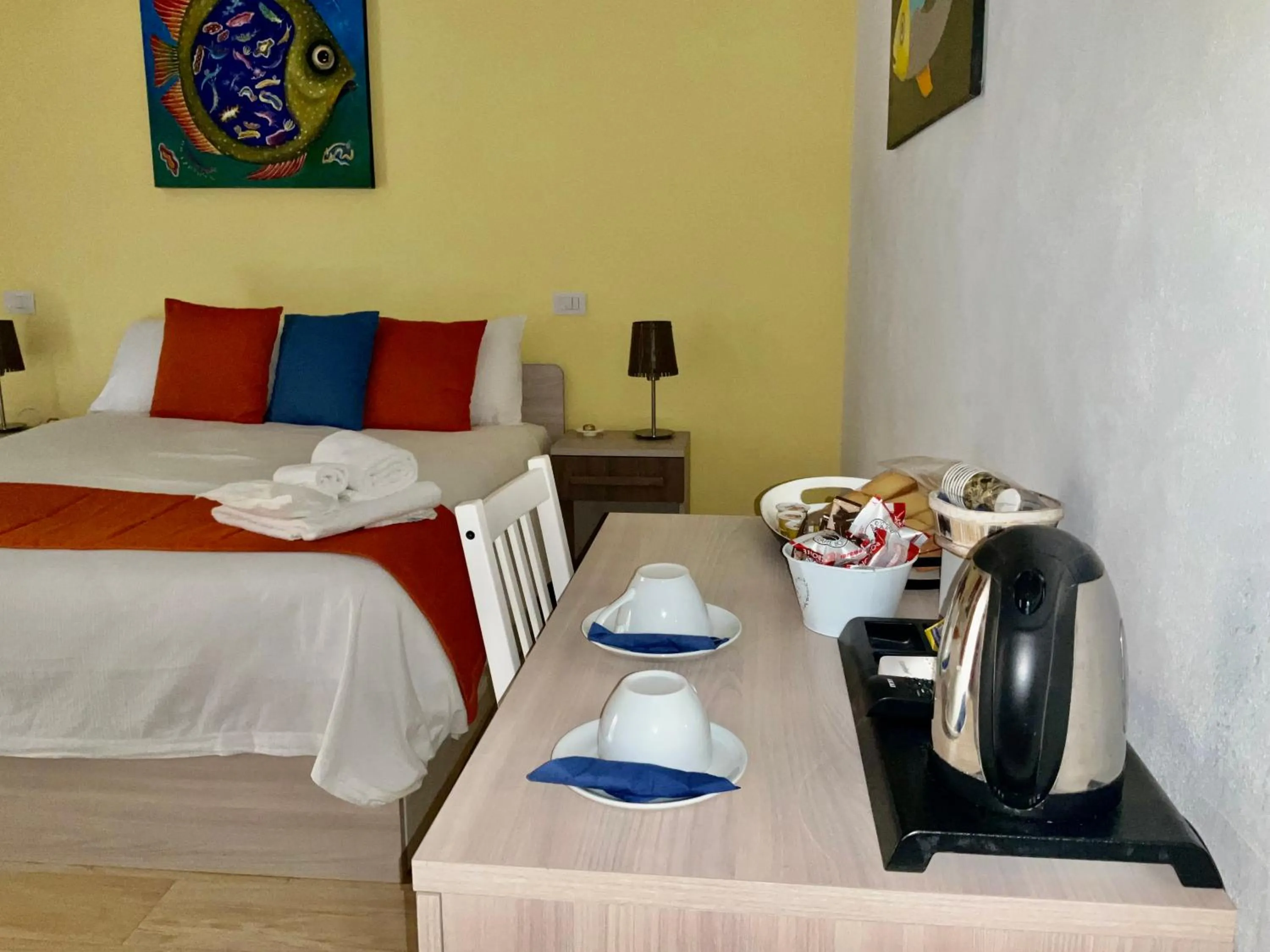 Bedroom, Bed in 'A Room de' Scugnizzi