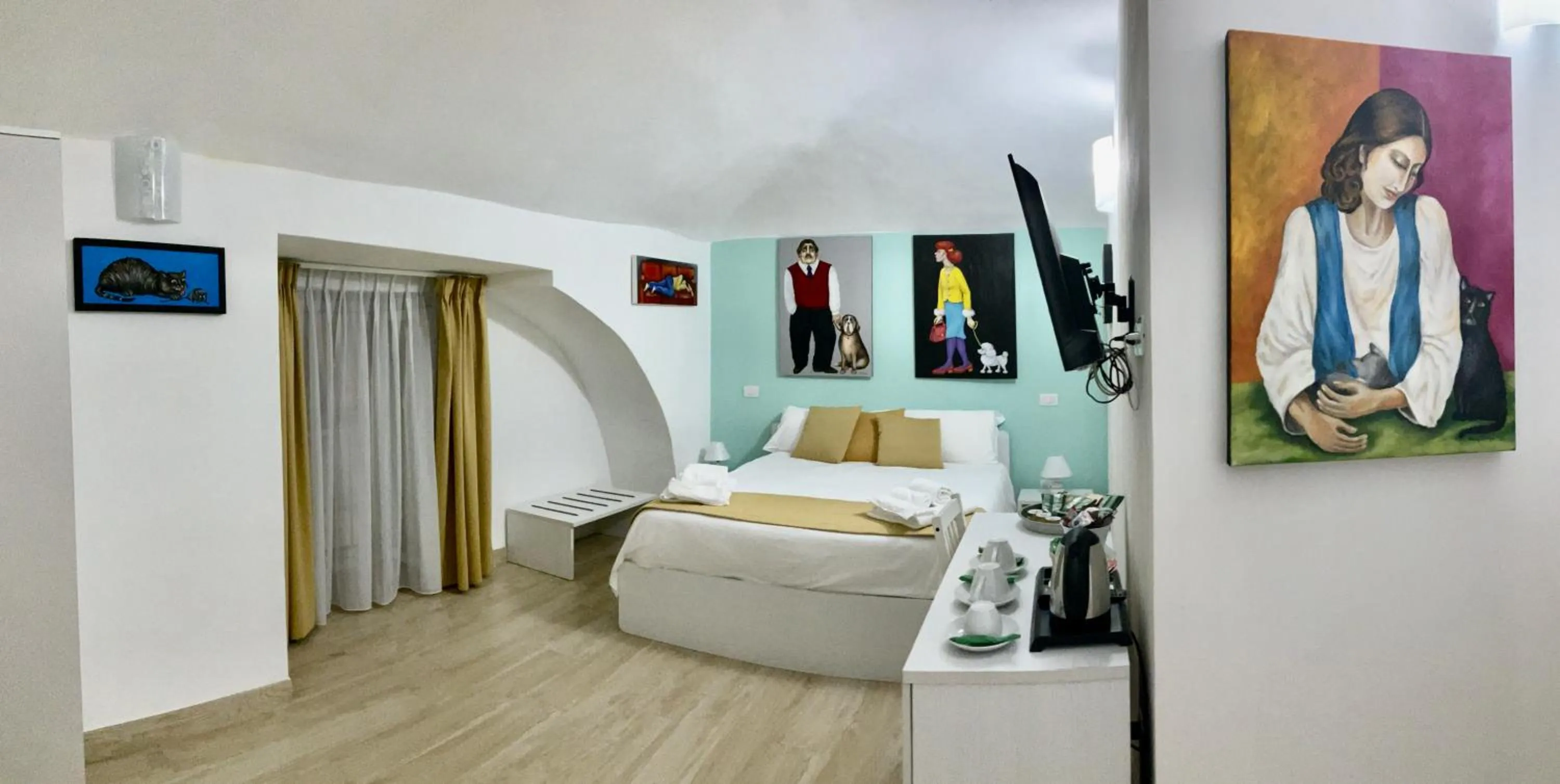 Decorative detail, Bed in 'A Room de' Scugnizzi