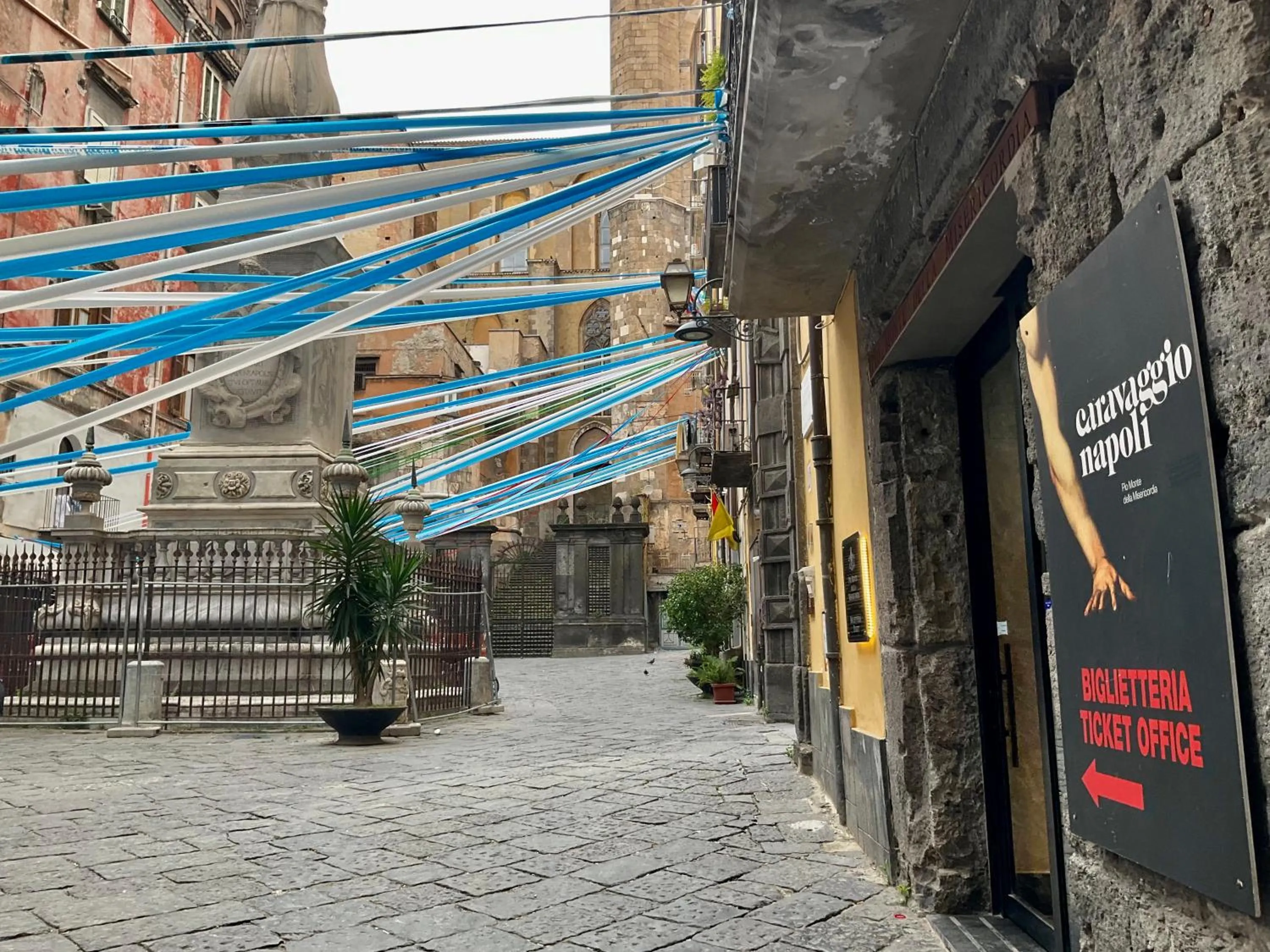 Neighbourhood in 'A Room de' Scugnizzi