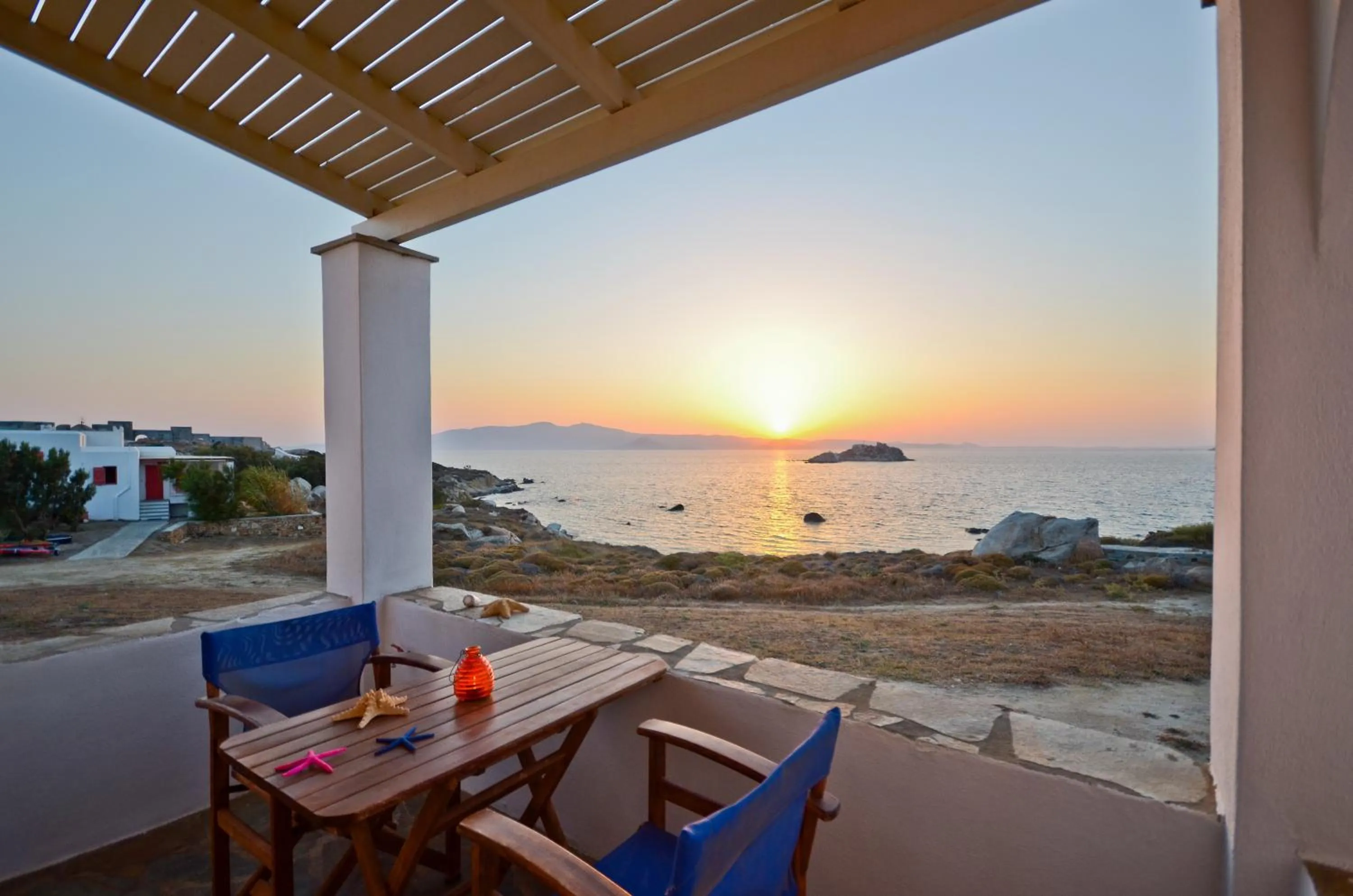 Summer in Ydreos Studios & Apartments