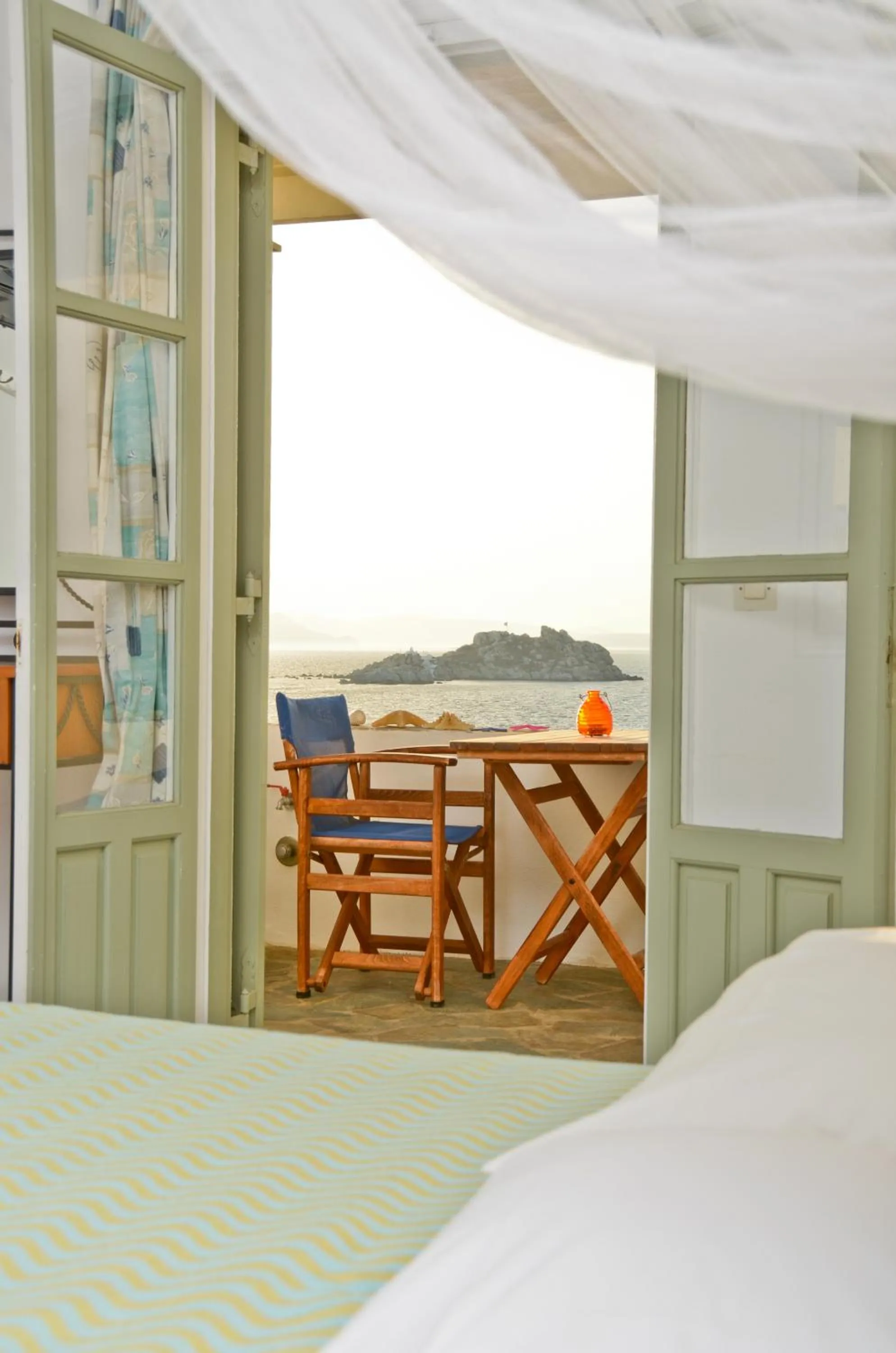 Summer, Bed in Ydreos Studios & Apartments