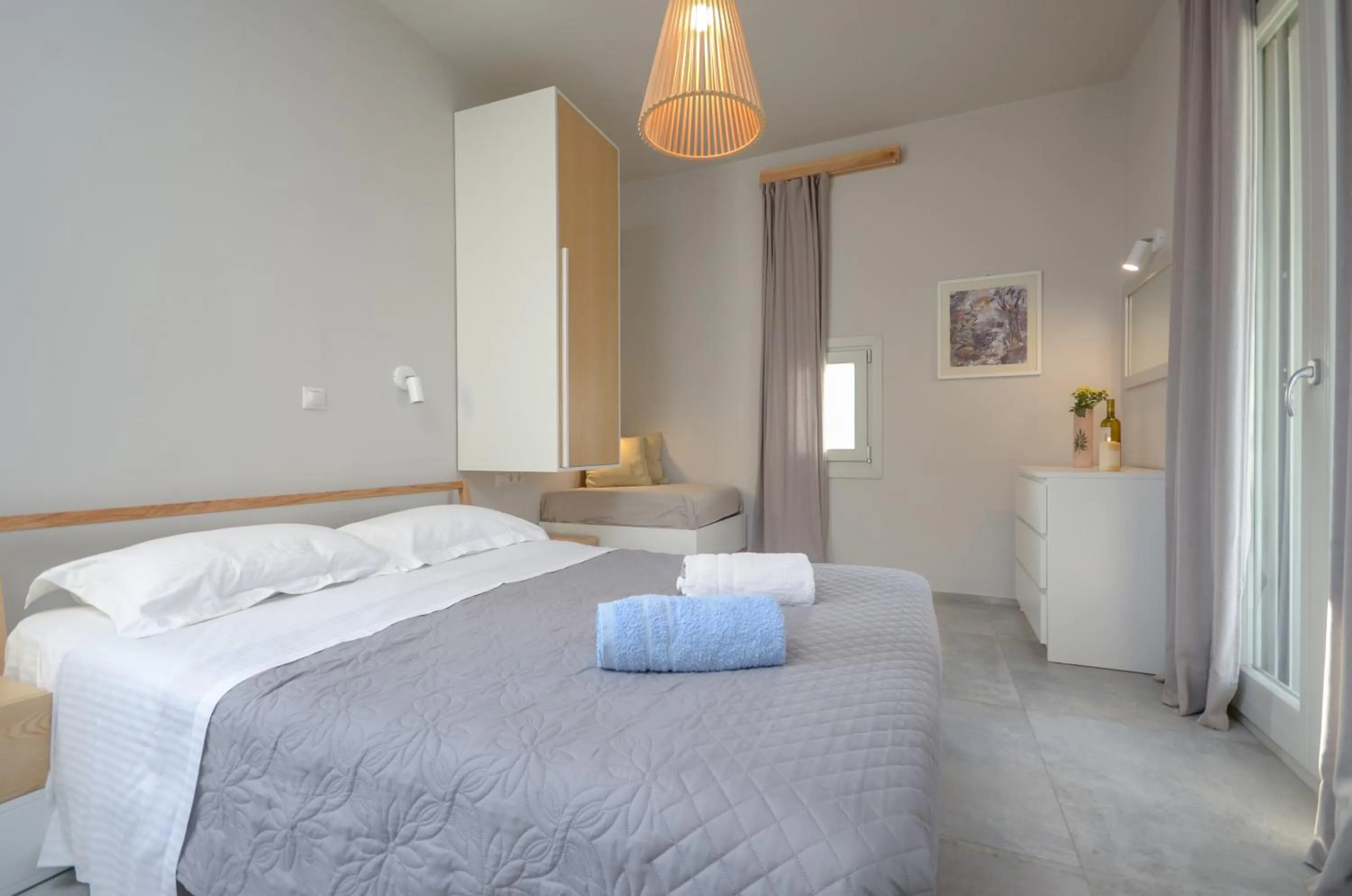 Bed in Ydreos Studios & Apartments