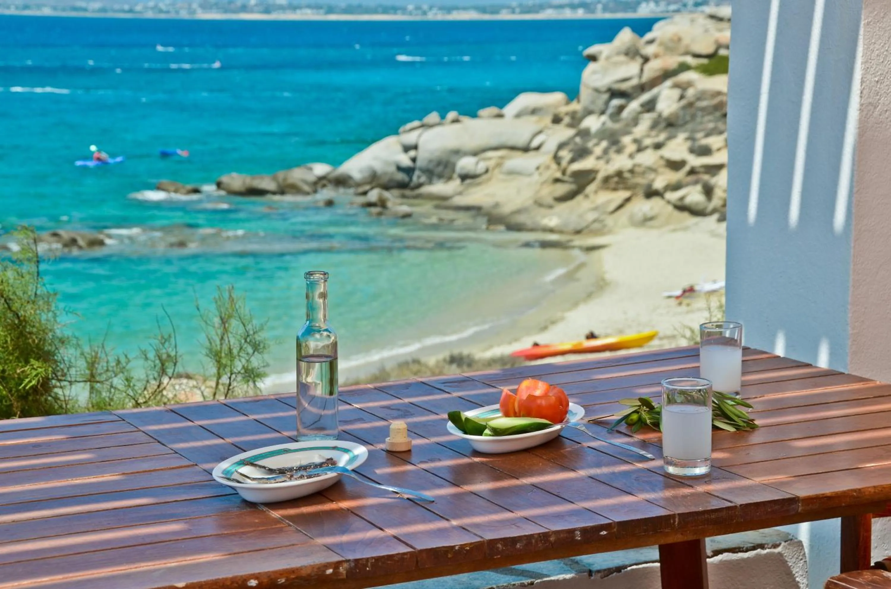 Day in Ydreos Studios & Apartments