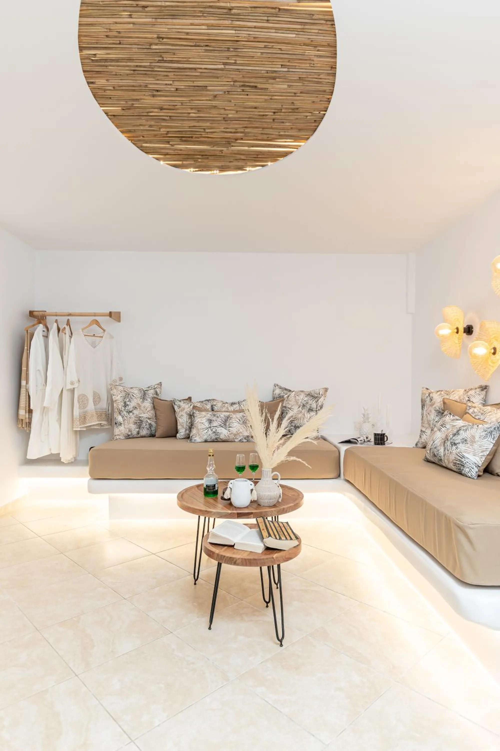 Restaurant/places to eat in Almiriki Naxos Beachside Living