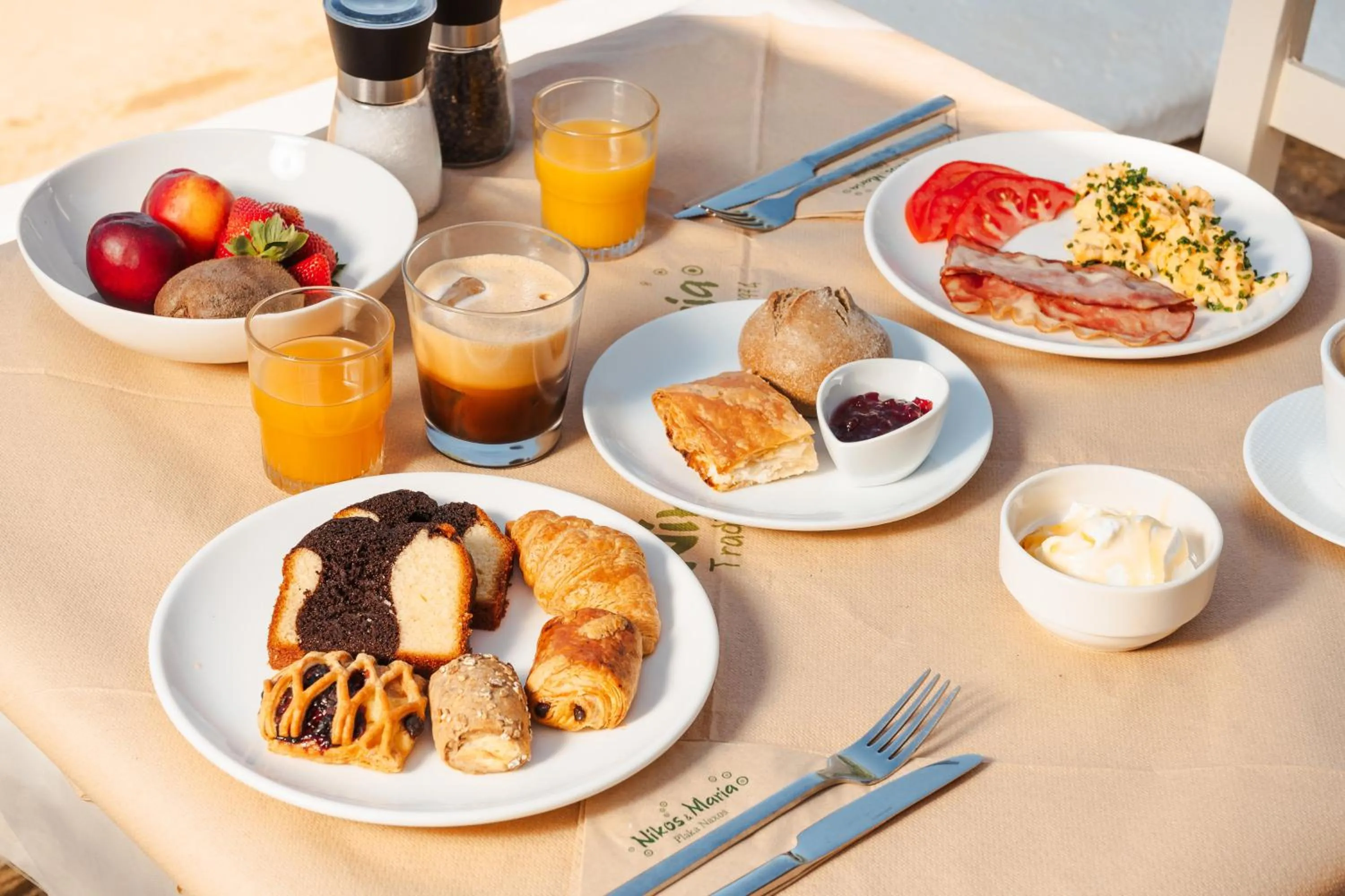 Food in Almiriki Naxos Beachside Living