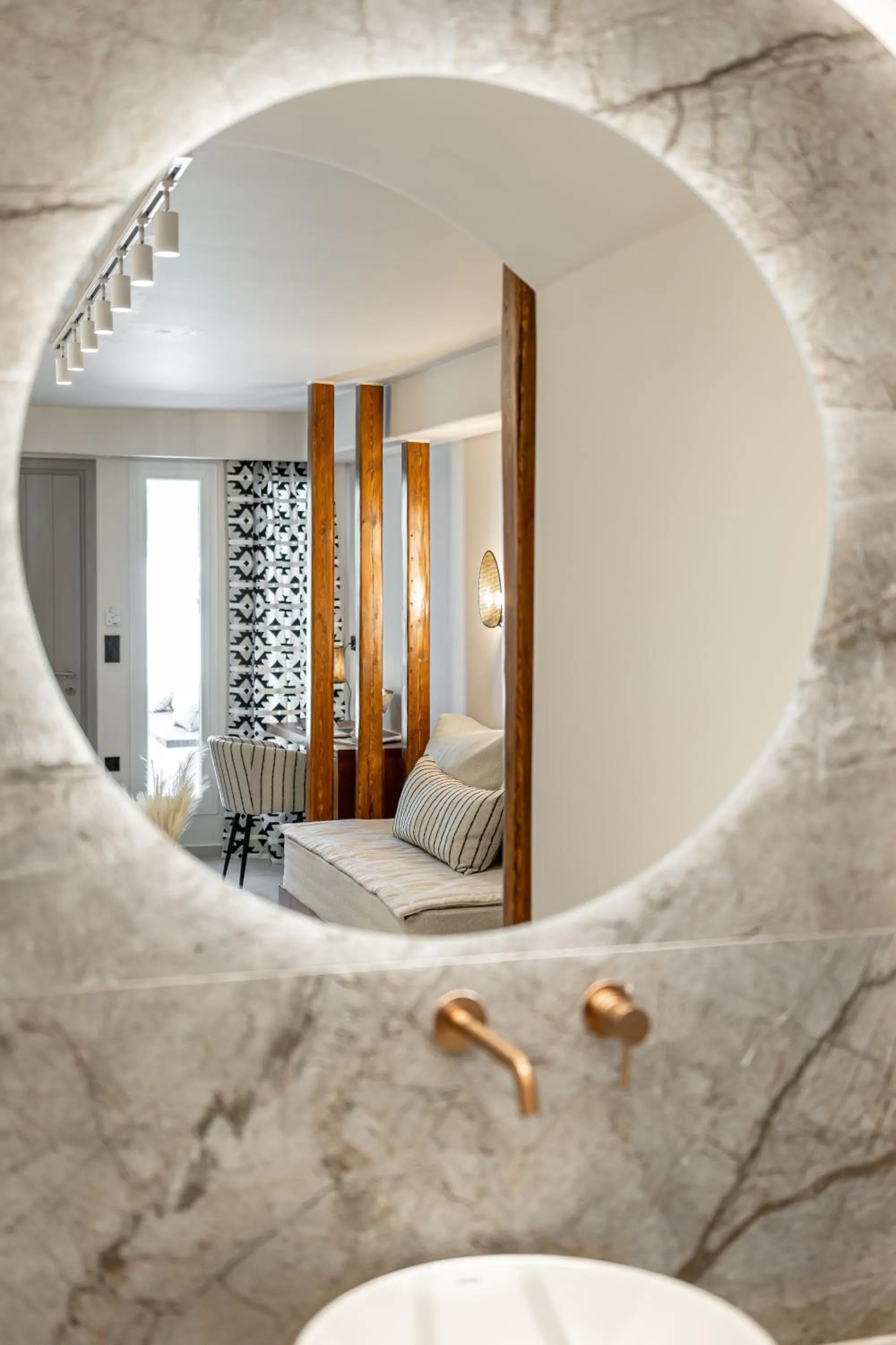 Shower, Bed in Almiriki Naxos Beachside Living
