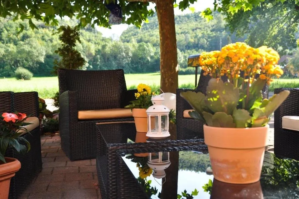 Garden in Hotel Höllsteiner Hof