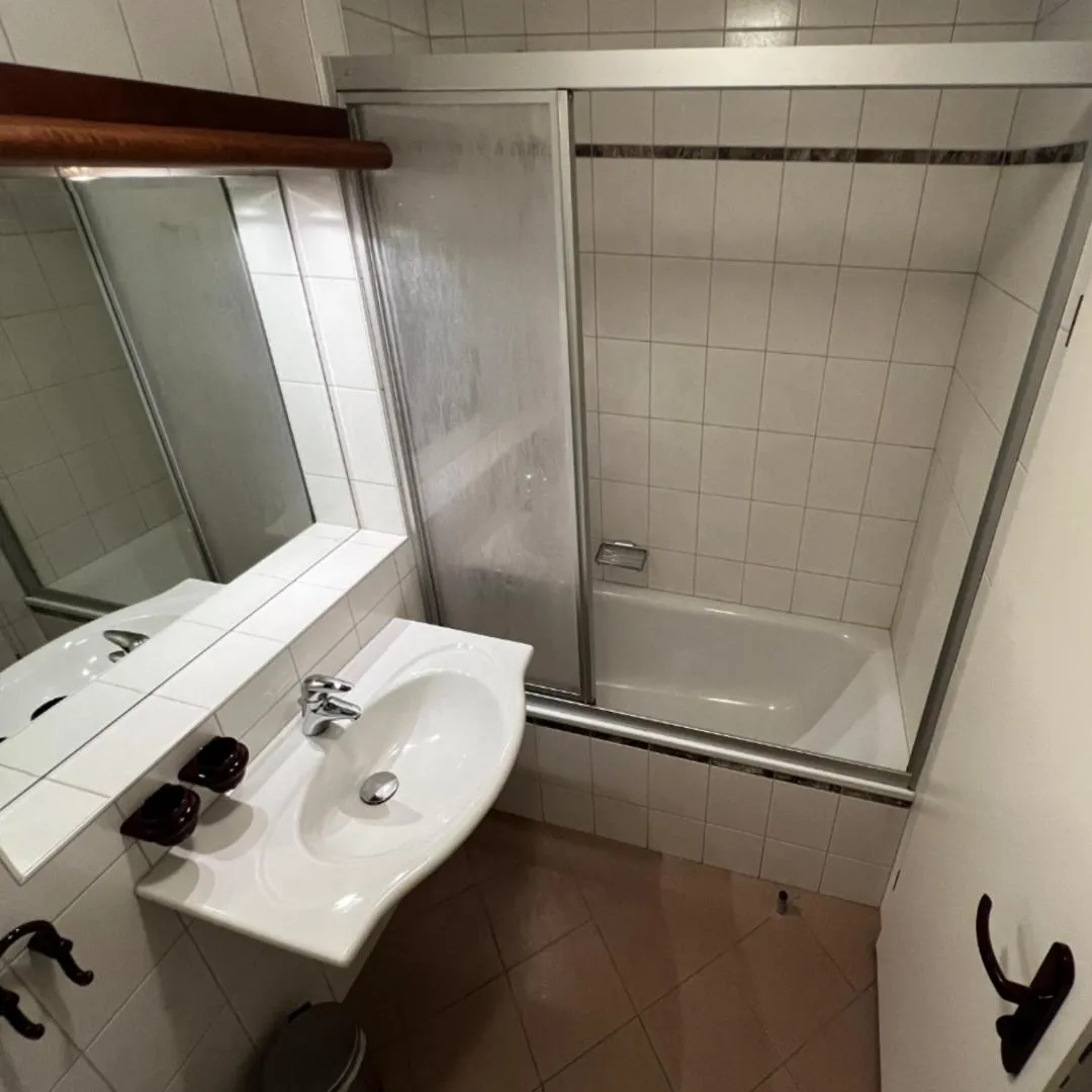 Shower in Hotel Höllsteiner Hof