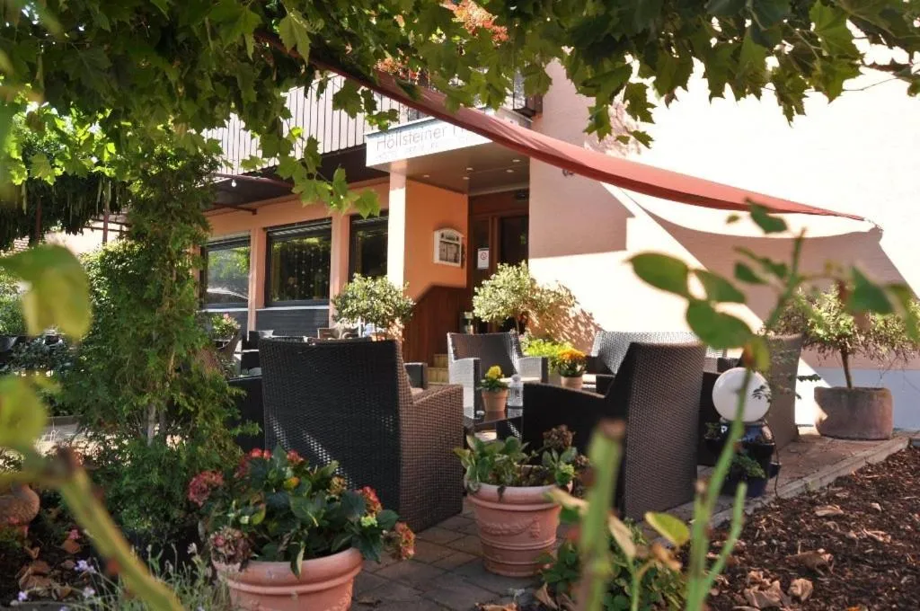 Garden in Hotel Höllsteiner Hof