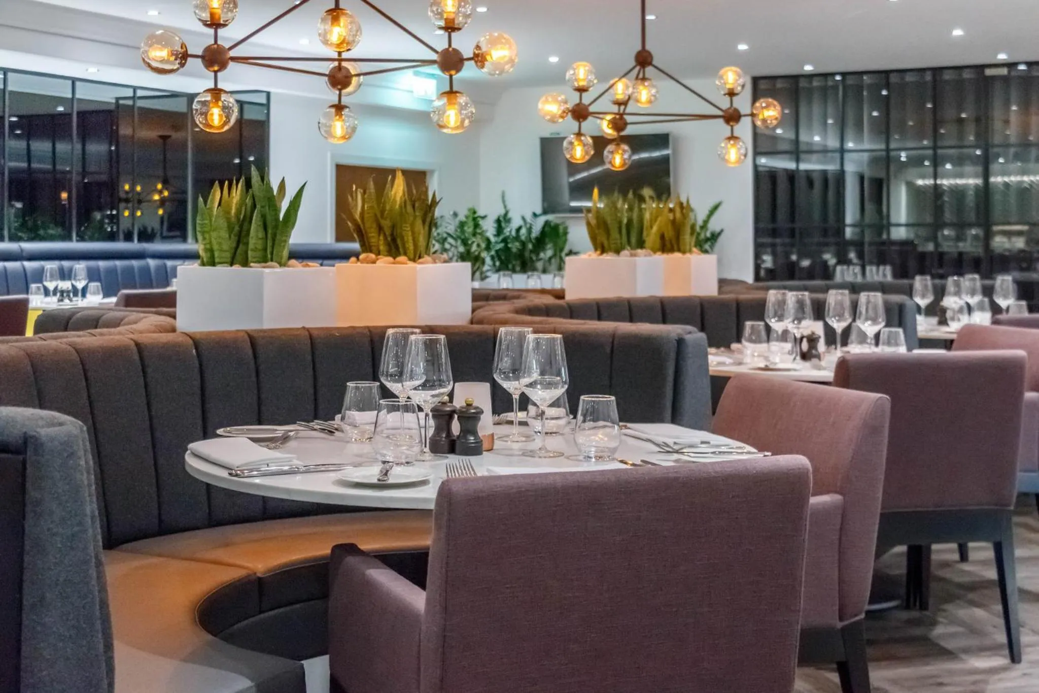 Restaurant/places to eat in Garner Hotel Preston Samlesbury by IHG