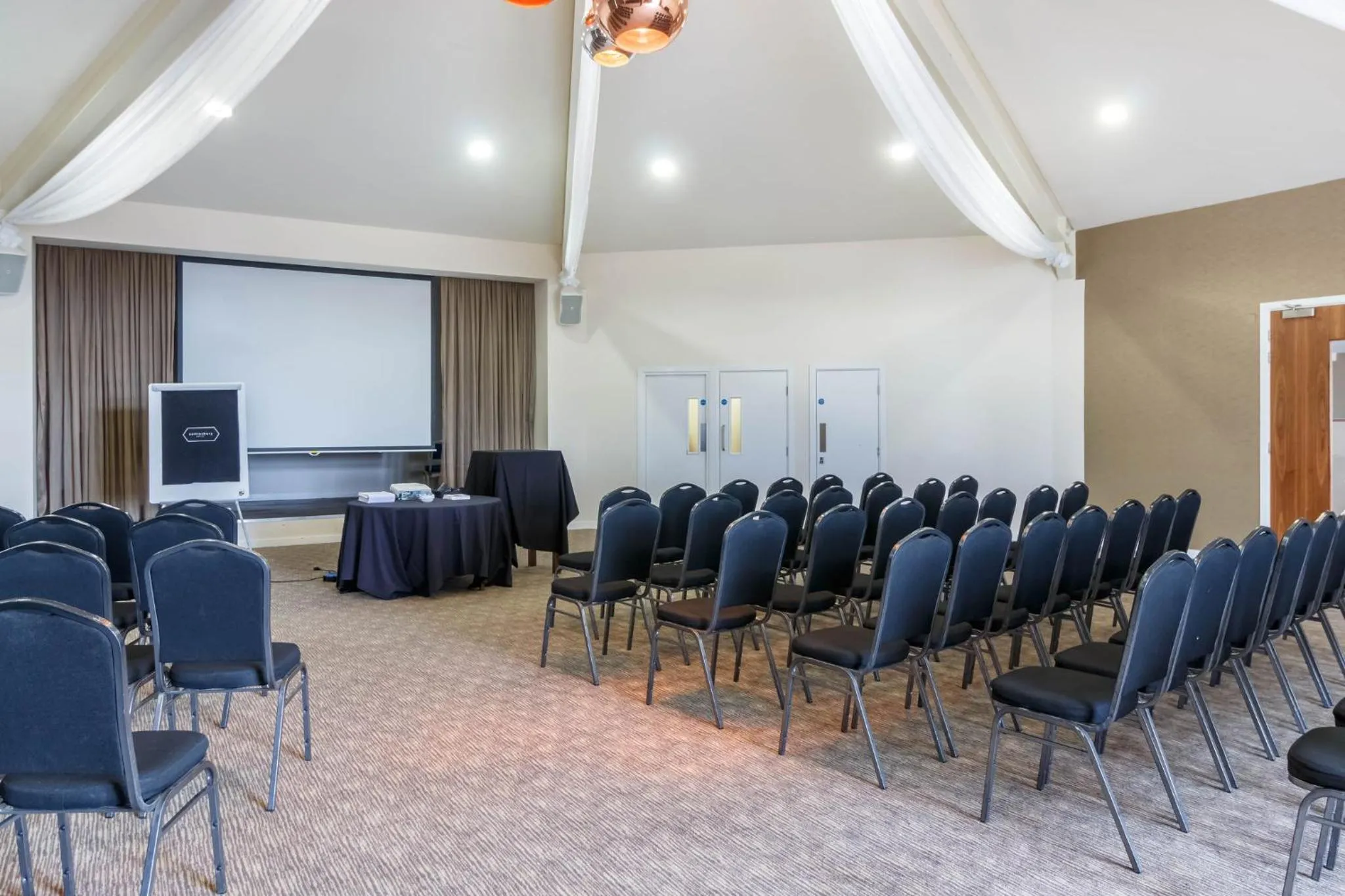 Meeting/conference room in Garner Hotel Preston Samlesbury by IHG