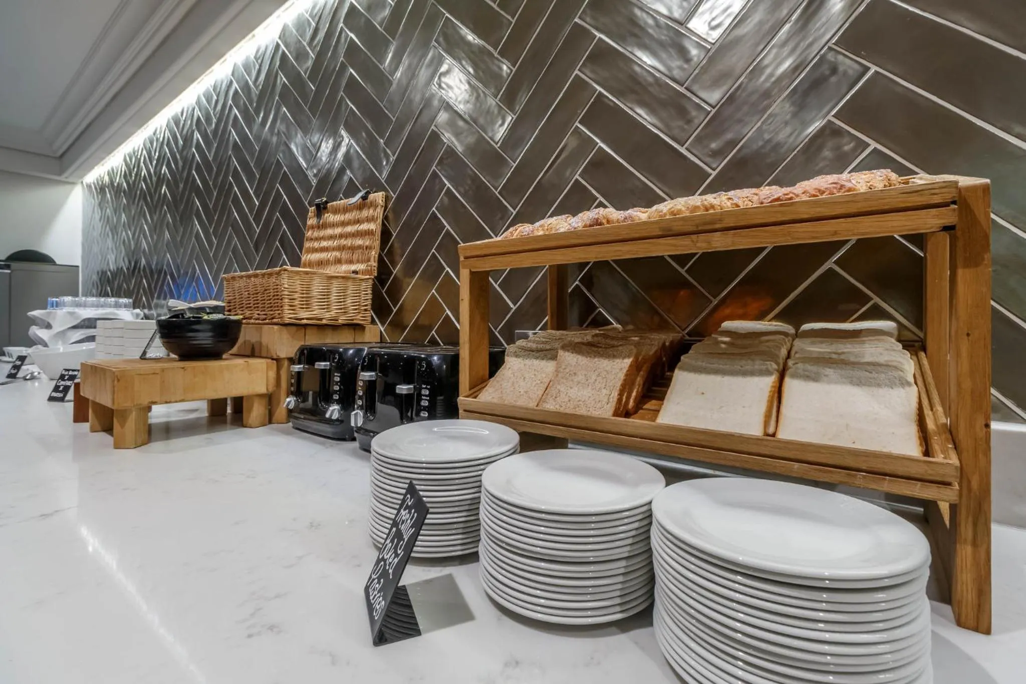 Breakfast in Garner Hotel Preston Samlesbury by IHG