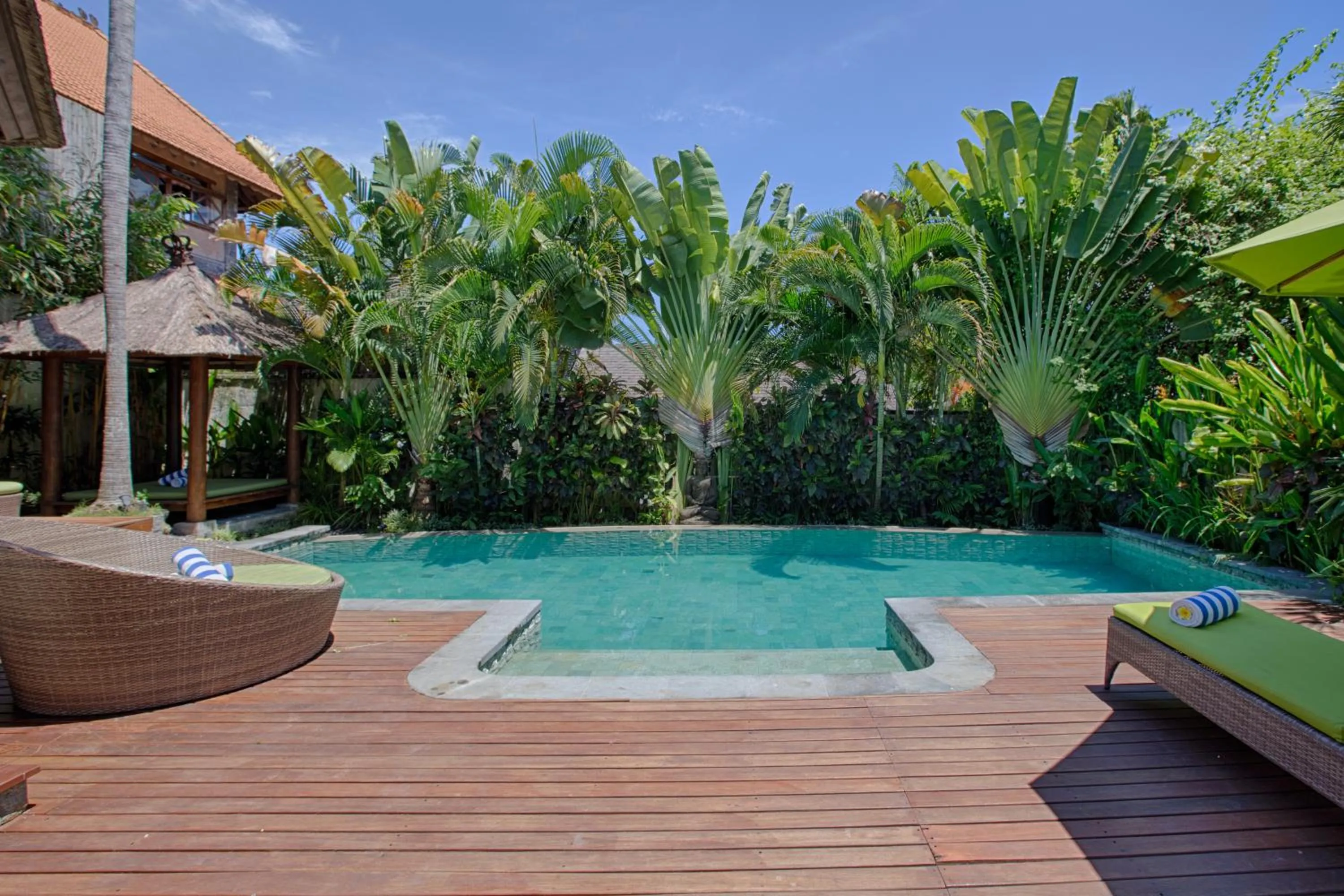 Swimming pool in Mayana Villas