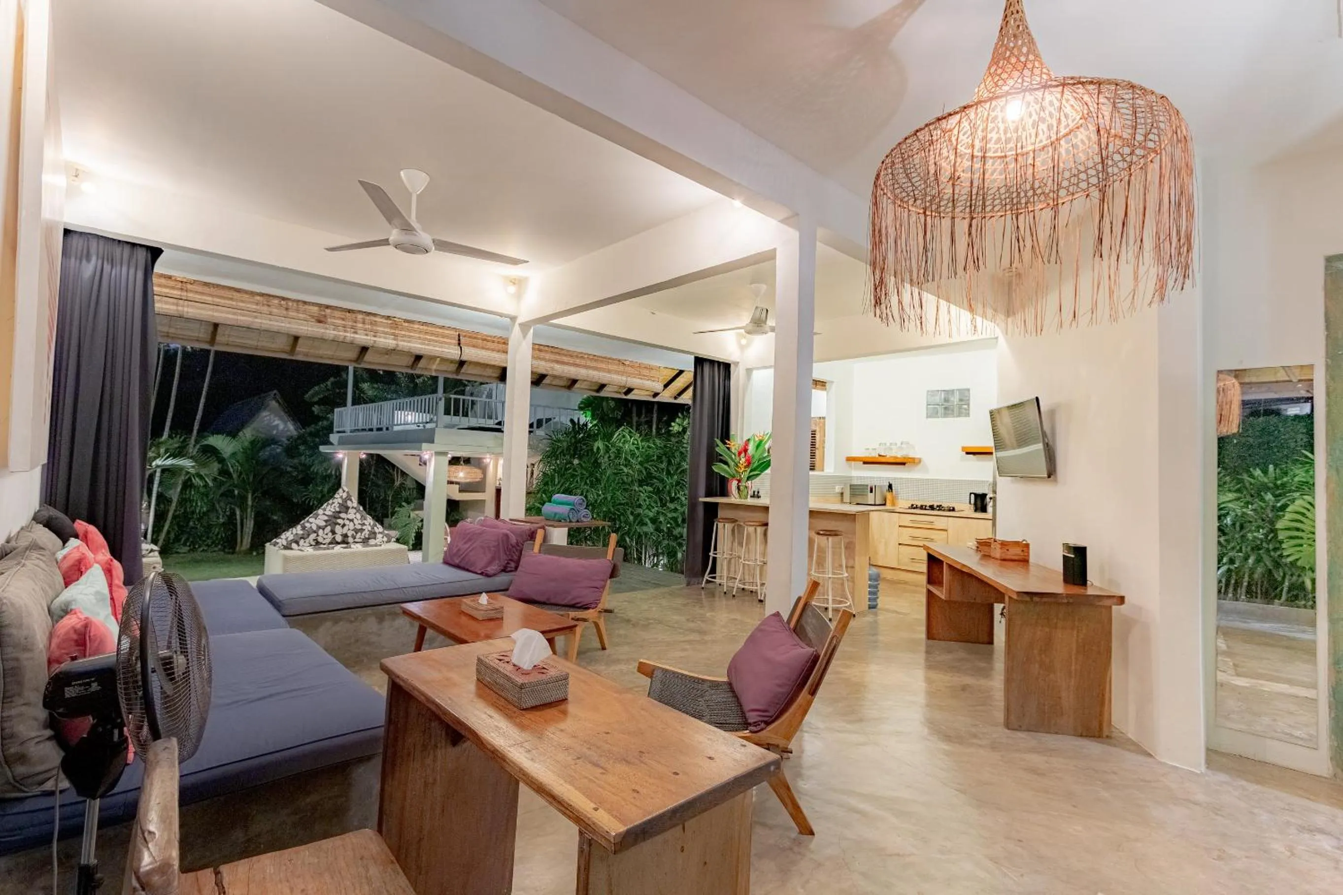 Night in Villa Bumi - Playful & Quirky 3BR Villa Near Seminyak, a Unique Getaway