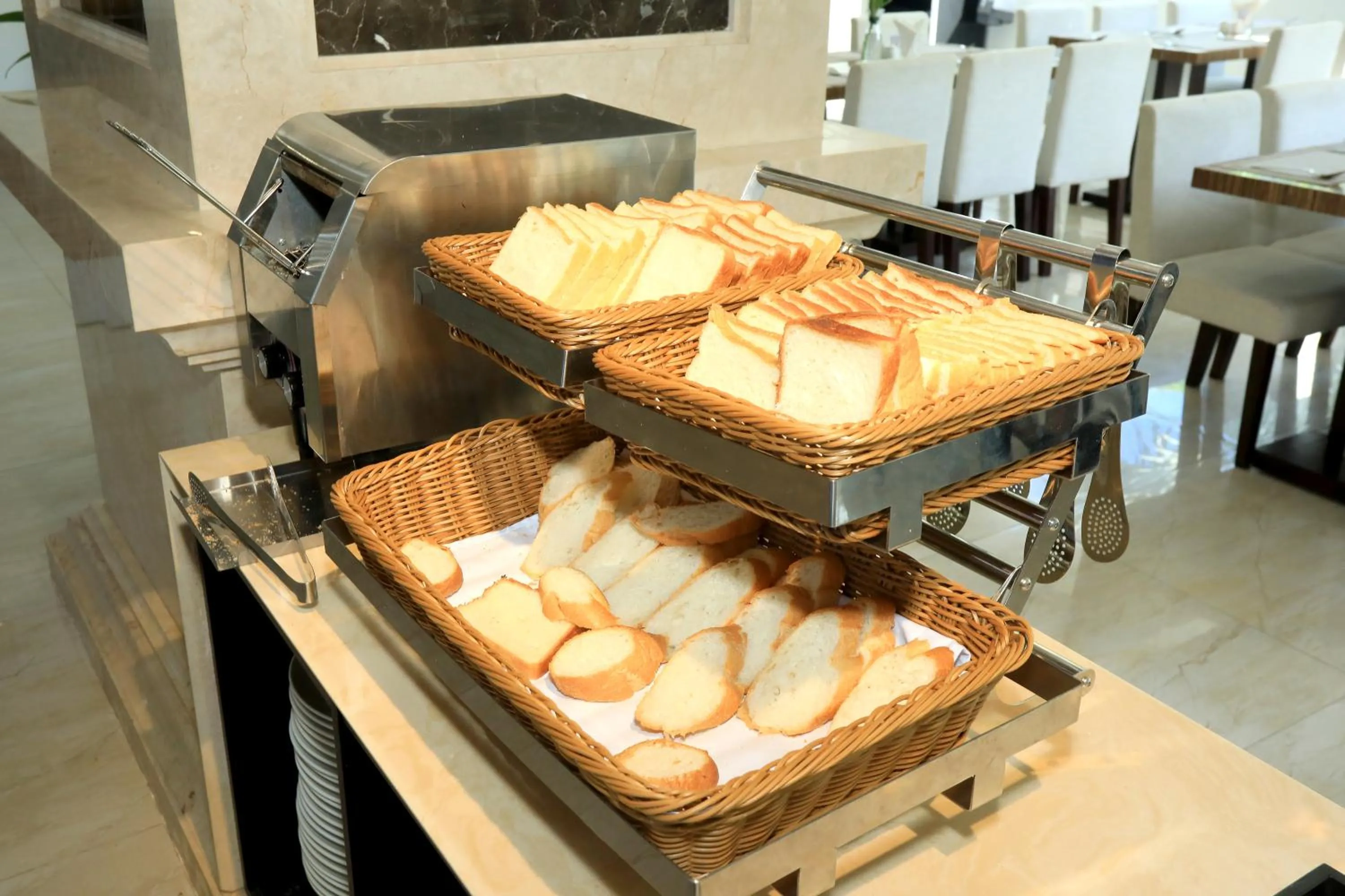 Restaurant/places to eat in Orson Hotel & Resort Con Dao