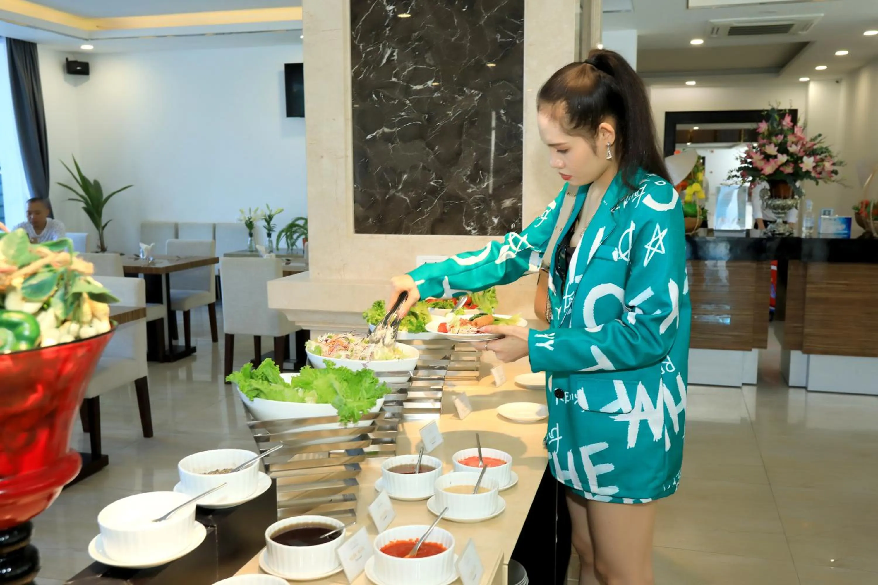 Restaurant/places to eat in Orson Hotel & Resort Con Dao