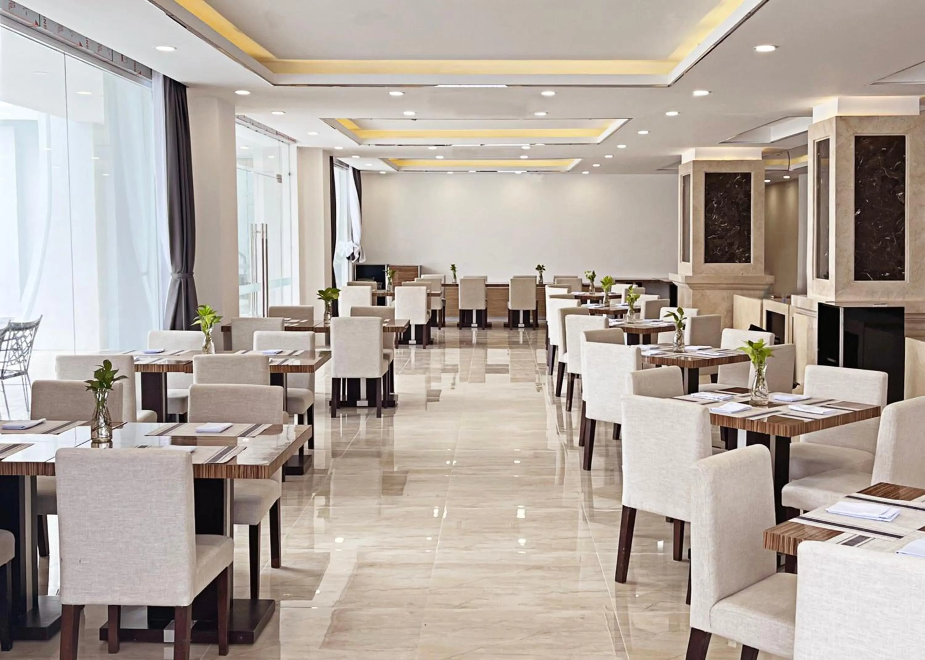 Restaurant/places to eat in Orson Hotel & Resort Con Dao