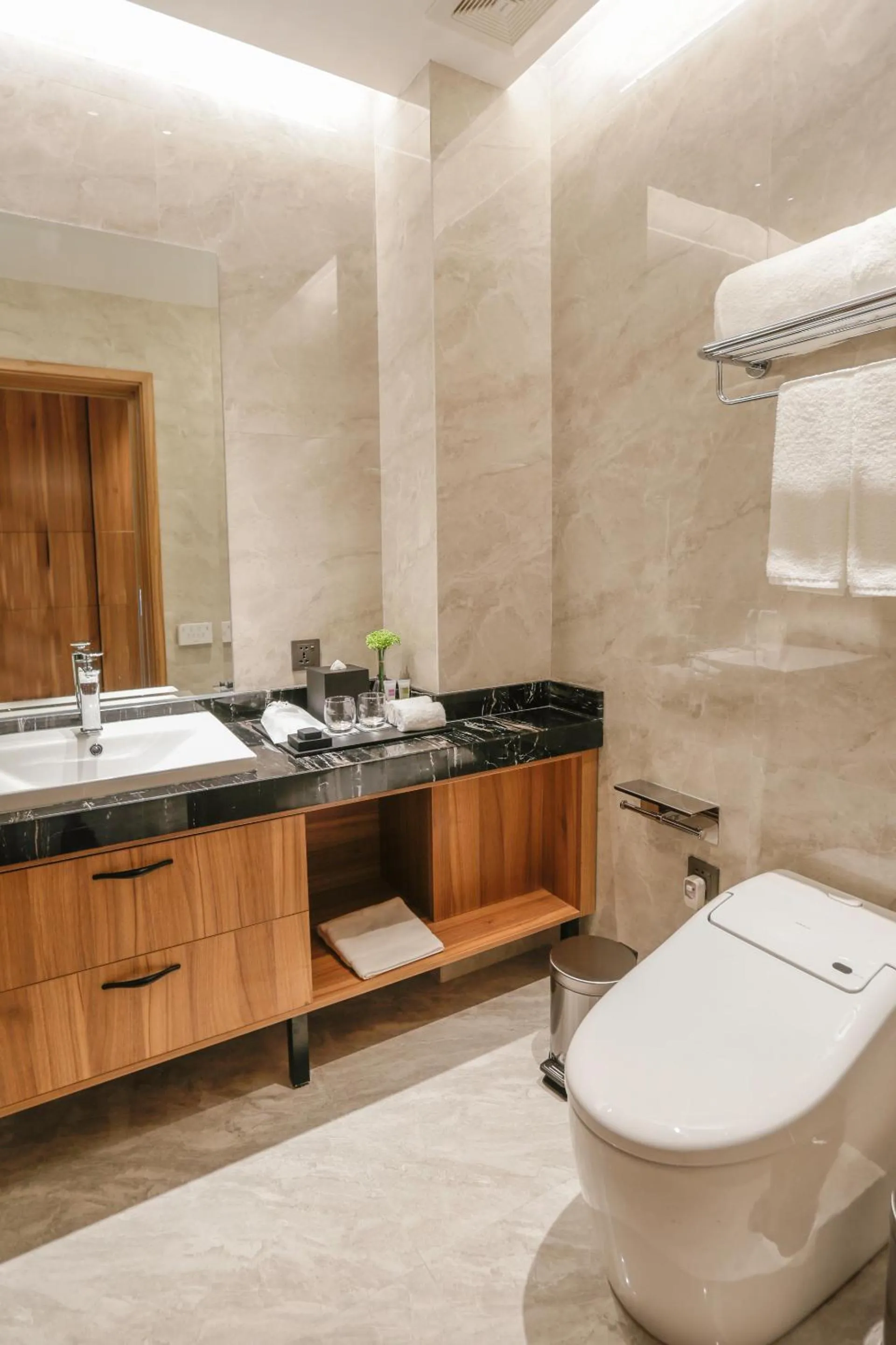 Bathroom in Hotel Casiana & Events Center Tagaytay Managed by HII