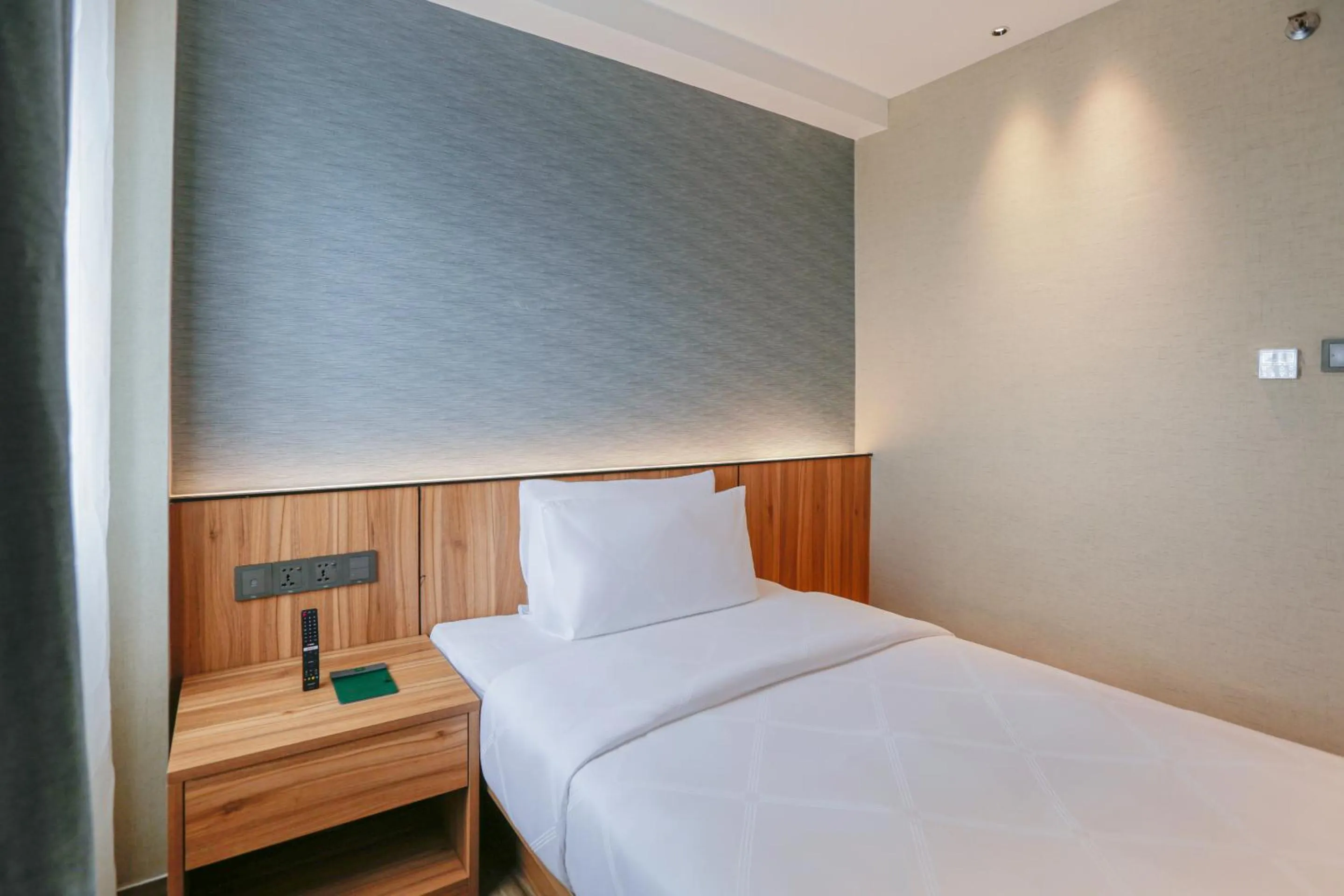 Bedroom, Bed in Hotel Casiana & Events Center Tagaytay Managed by HII