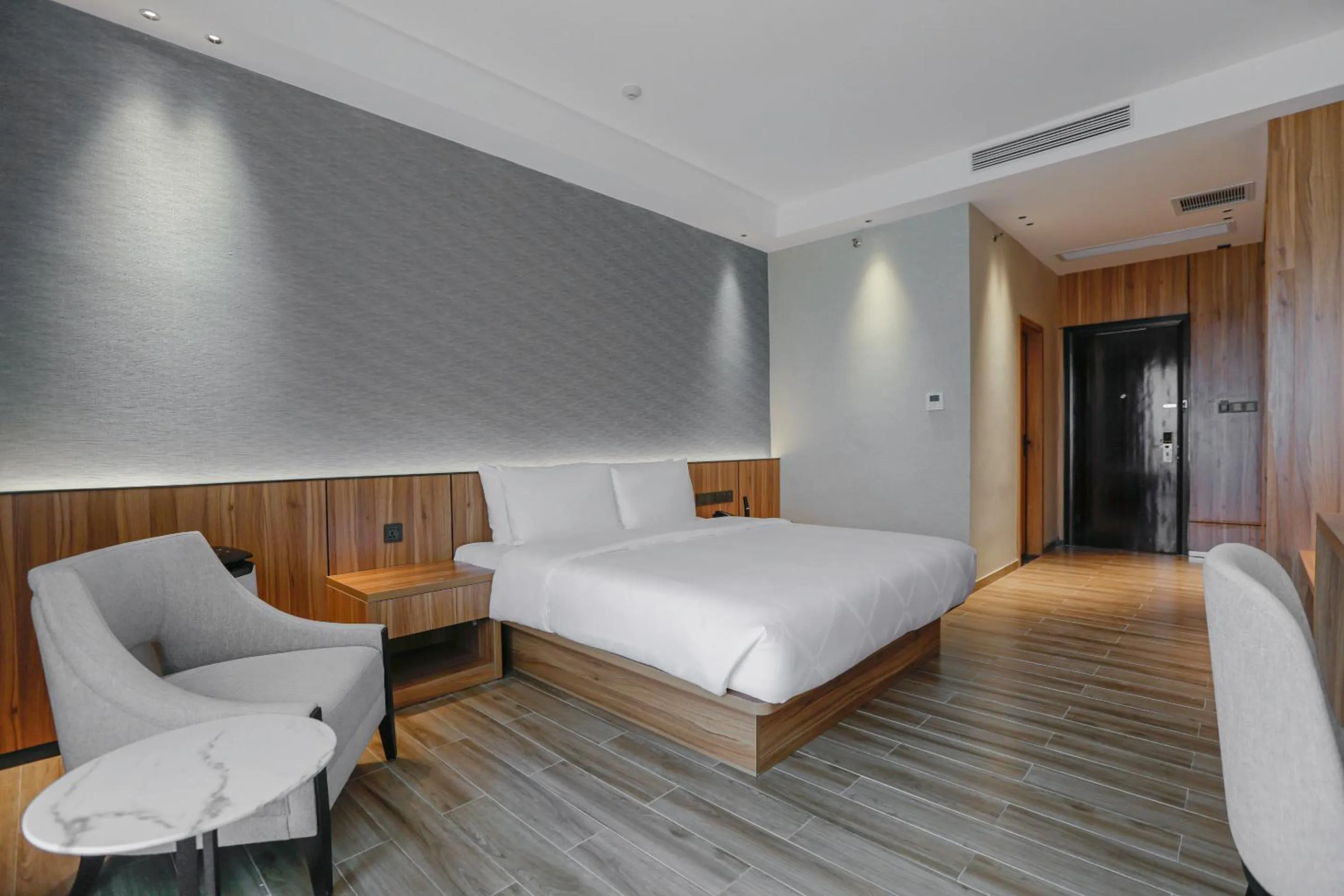 Bedroom, Bed in Hotel Casiana & Events Center Tagaytay Managed by HII