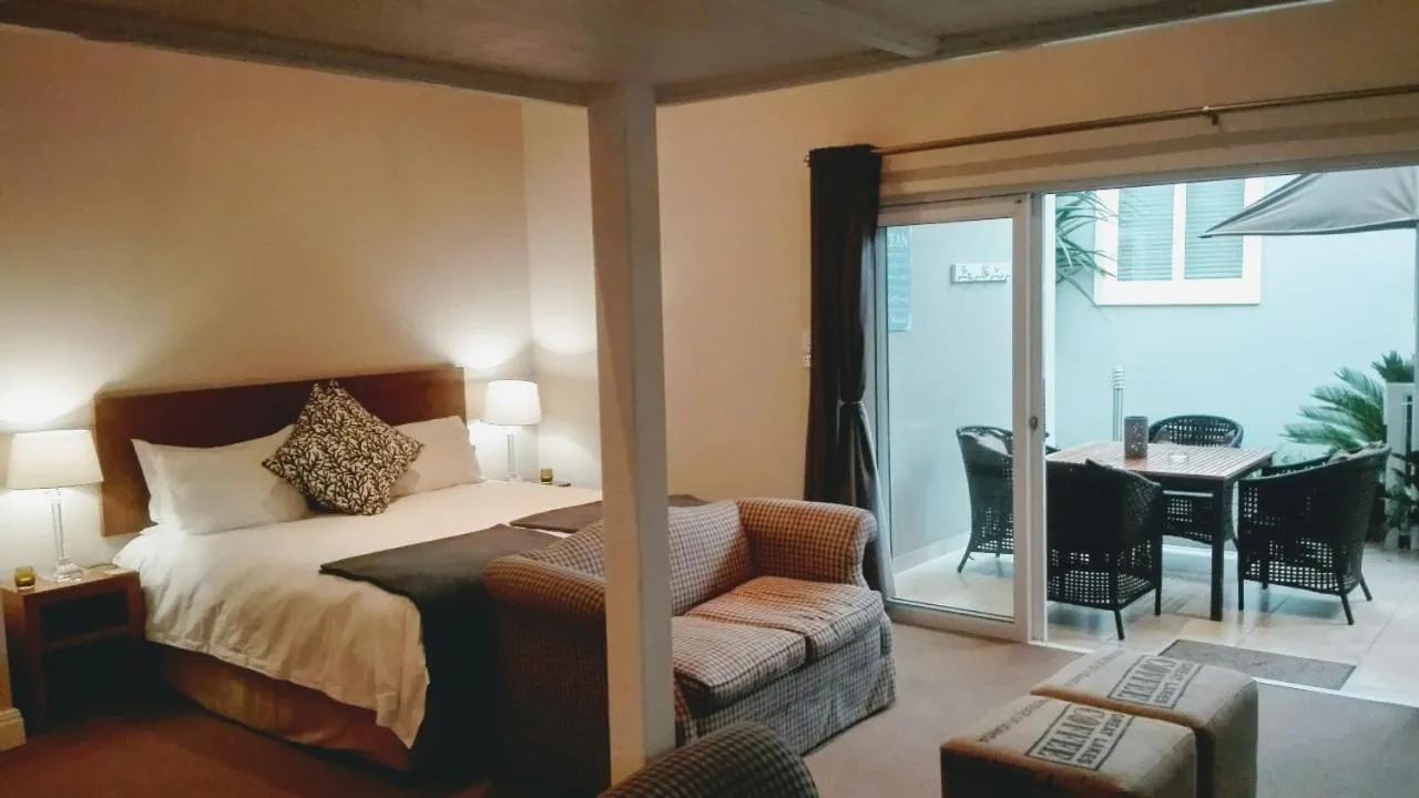 Bed in Kowie River Guest House