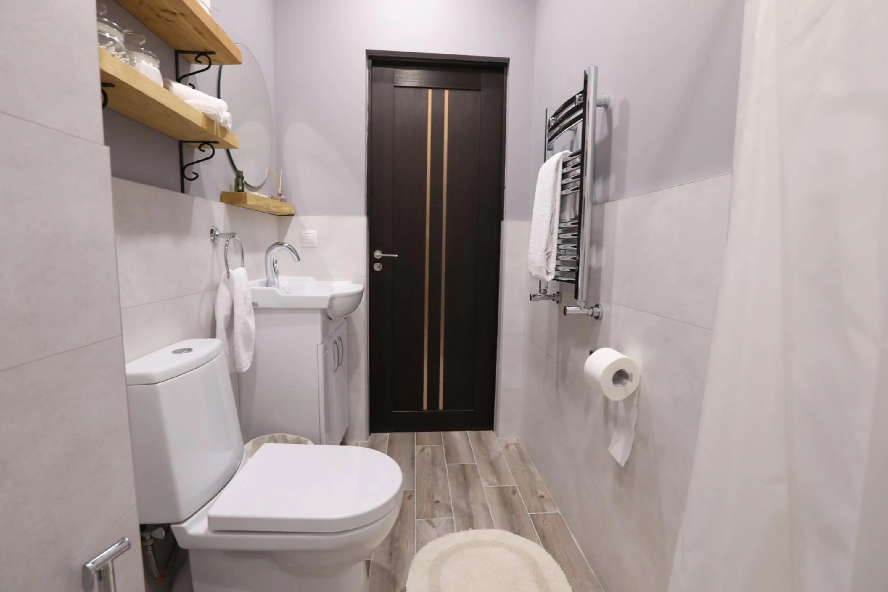 hotelise I Blue-Poppy Apartment